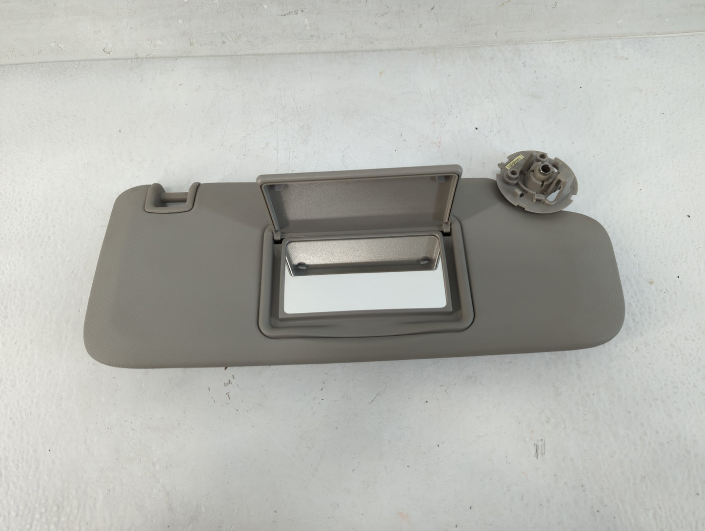 2011-2016 Chevrolet Cruze Sun Visor Shade Replacement Passenger Right Mirror Fits Fits 2011 2012 2013 2014 2015 2016 OEM Used Auto Parts - Oemusedautoparts1.com
