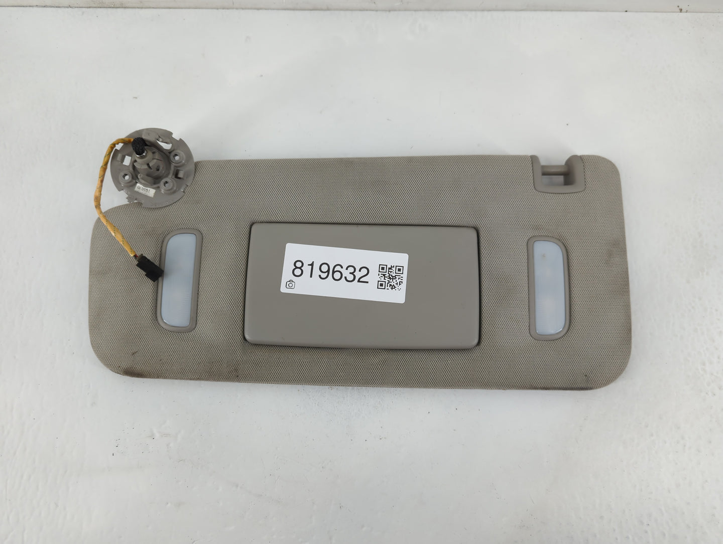 2010-2017 Gmc Terrain Sun Visor Shade Replacement Driver Left Mirror Fits Fits 2010 2011 2012 2013 2014 2015 2016 2017 OEM Used Auto Parts - Oemusedautoparts1.com