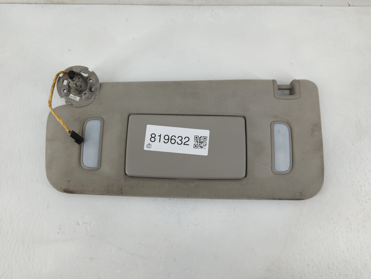 2010-2017 Gmc Terrain Sun Visor Shade Replacement Driver Left Mirror Fits Fits 2010 2011 2012 2013 2014 2015 2016 2017 OEM Used Auto Parts - Oemusedautoparts1.com