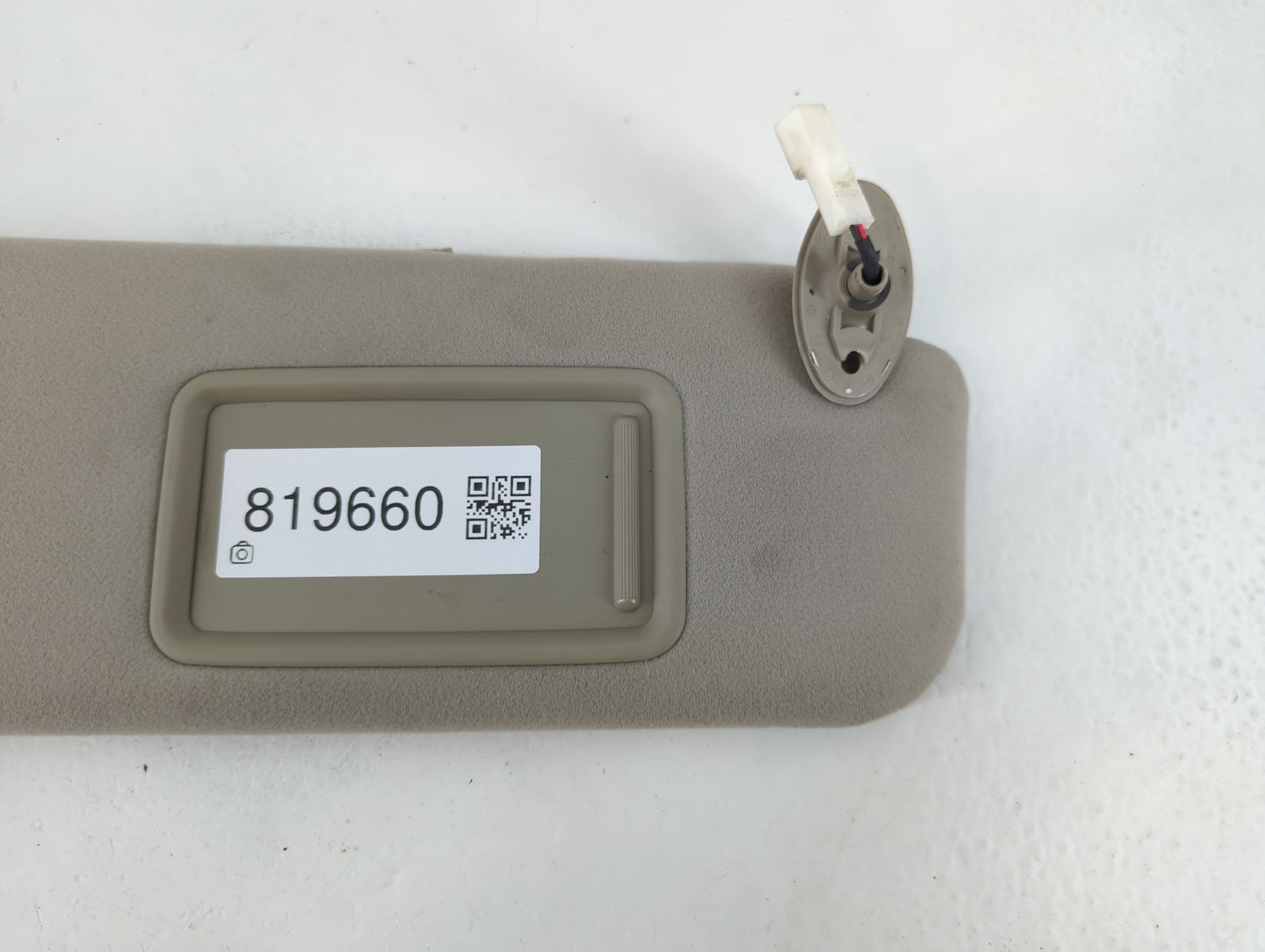 2006-2009 Toyota Prius Sun Visor Shade Replacement Passenger Right Mirror Fits Fits 2006 2007 2008 2009 OEM Used Auto Parts - Oemusedautoparts1.com