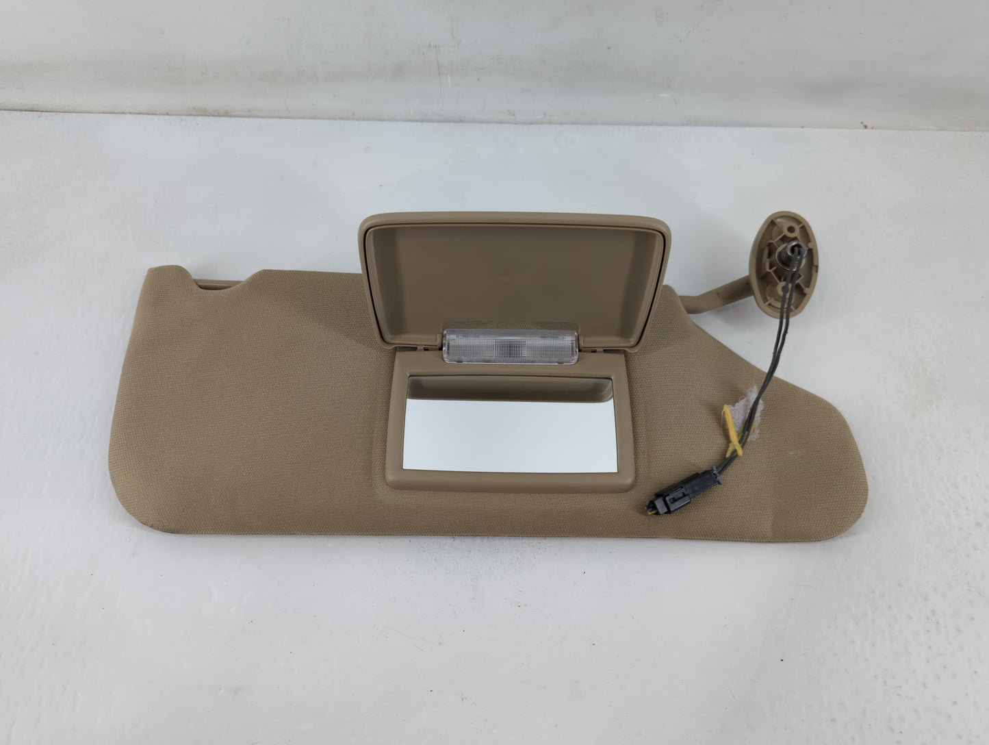 2011-2014 Chrysler 200 Sun Visor Shade Replacement Passenger Right Mirror Fits Fits 2011 2012 2013 2014 OEM Used Auto Parts - Oemusedautoparts1.com
