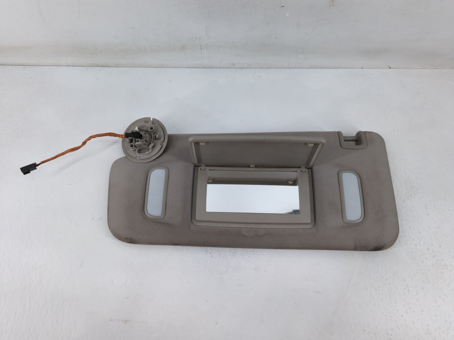 2012 Chevrolet Traverse Sun Visor Shade Replacement Driver Left Mirror Fits OEM Used Auto Parts - Oemusedautoparts1.com