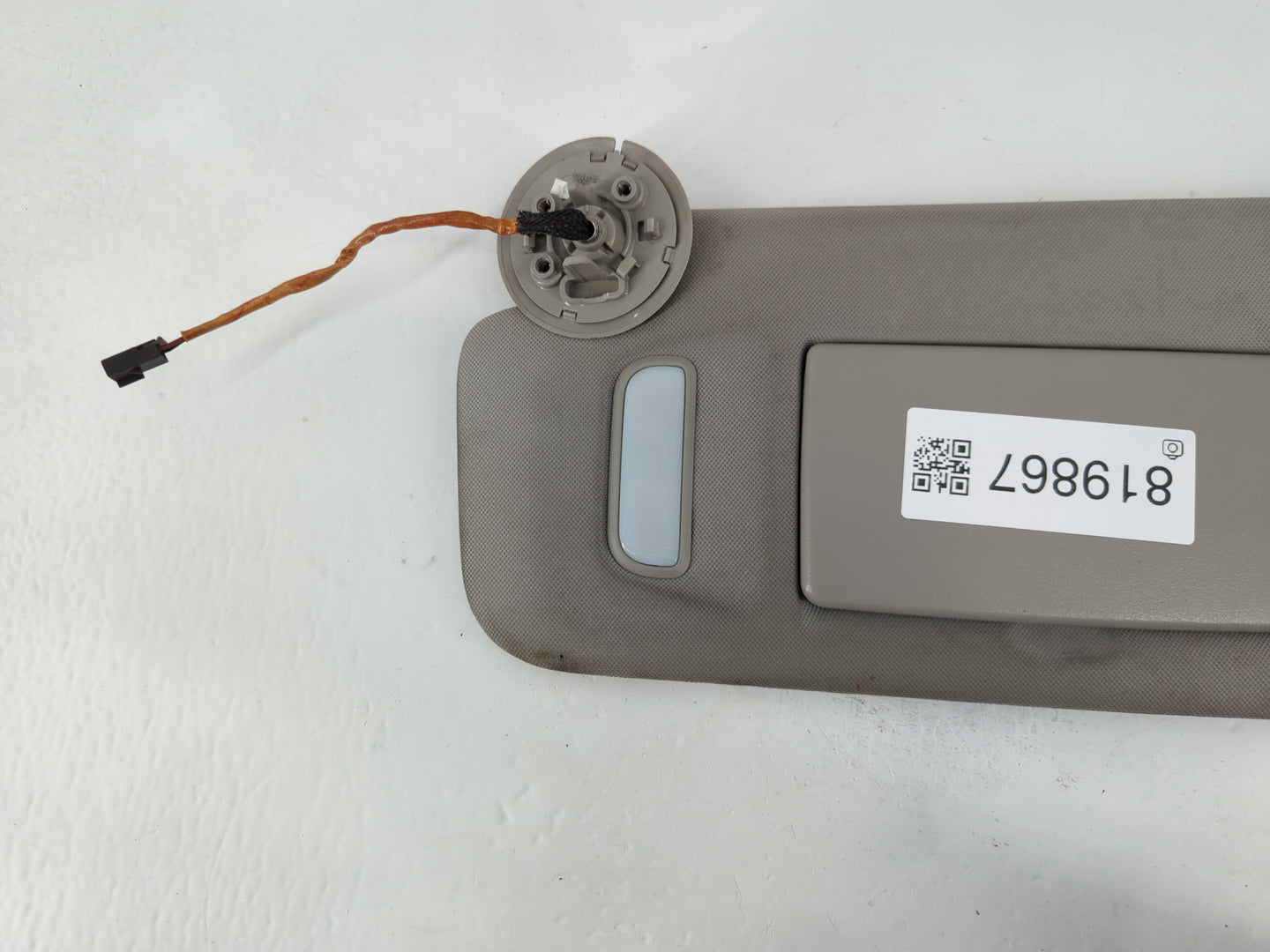 2012 Chevrolet Traverse Sun Visor Shade Replacement Driver Left Mirror Fits OEM Used Auto Parts - Oemusedautoparts1.com