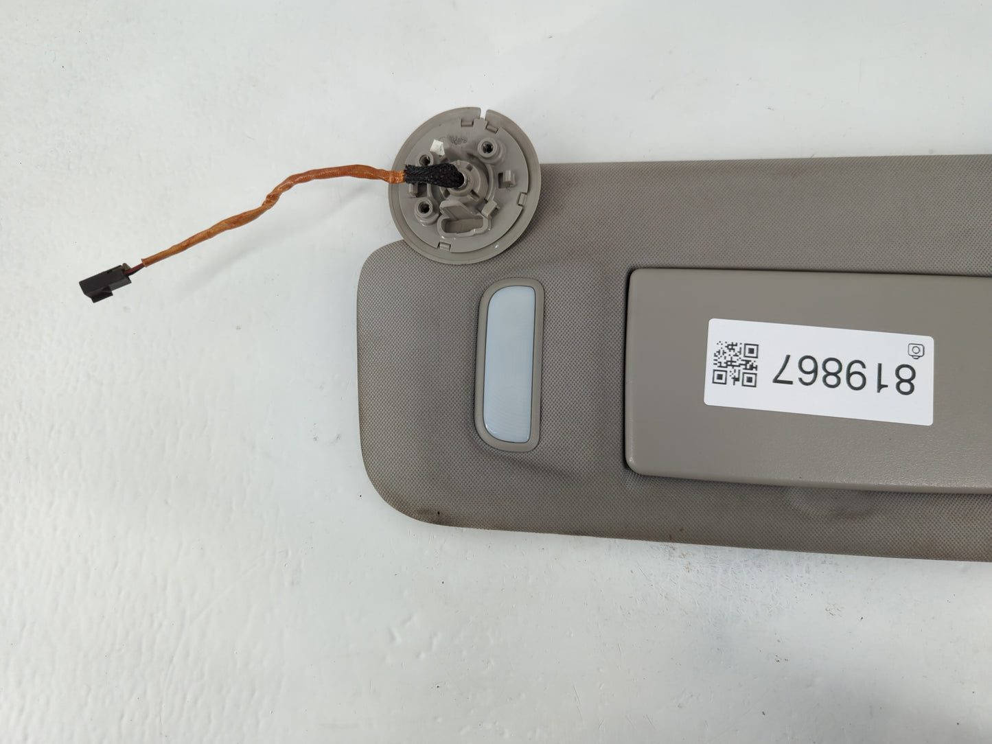 2012 Chevrolet Traverse Sun Visor Shade Replacement Driver Left Mirror Fits OEM Used Auto Parts - Oemusedautoparts1.com