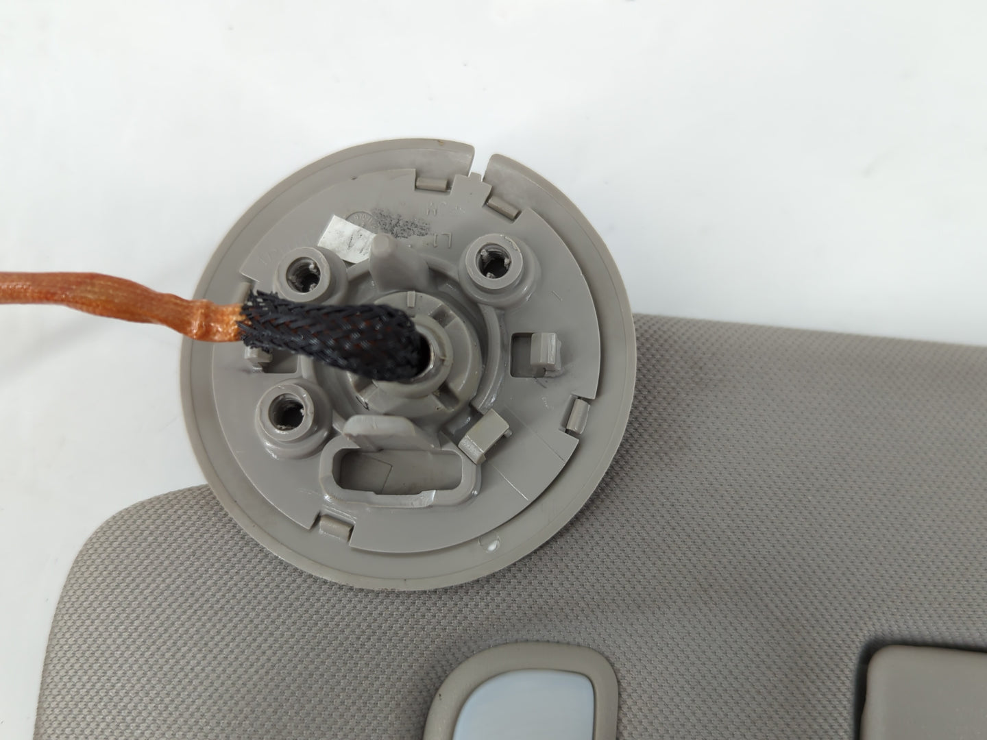 2012 Chevrolet Traverse Sun Visor Shade Replacement Driver Left Mirror Fits OEM Used Auto Parts - Oemusedautoparts1.com