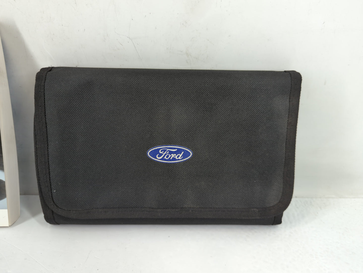 2016 Ford Focus Owners Manual Book Guide P/N:GM5J 19A321 AA OEM Used Auto Parts - Oemusedautoparts1.com