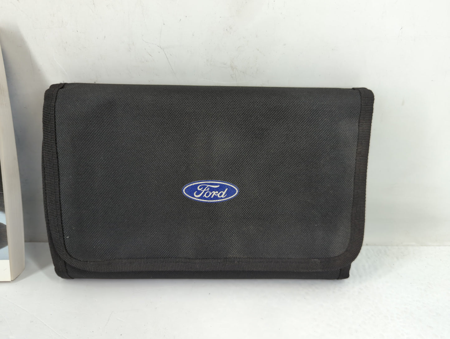 2016 Ford Focus Owners Manual Book Guide P/N:GM5J 19A321 AA OEM Used Auto Parts - Oemusedautoparts1.com