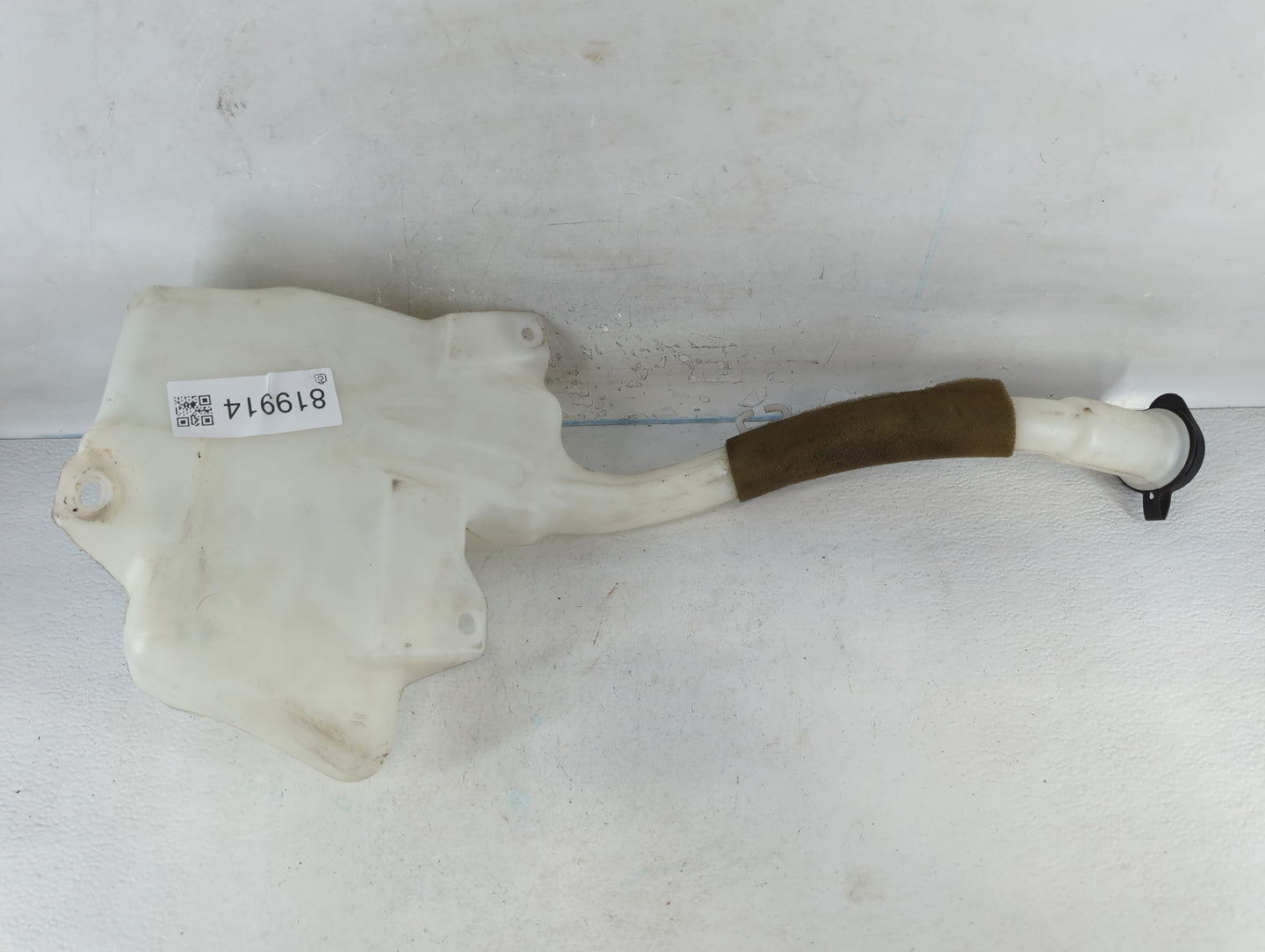 2010-2017 Buick Enclave Windshield Washer Fluid Reservoir Bottle Oem - Oemusedautoparts1.com