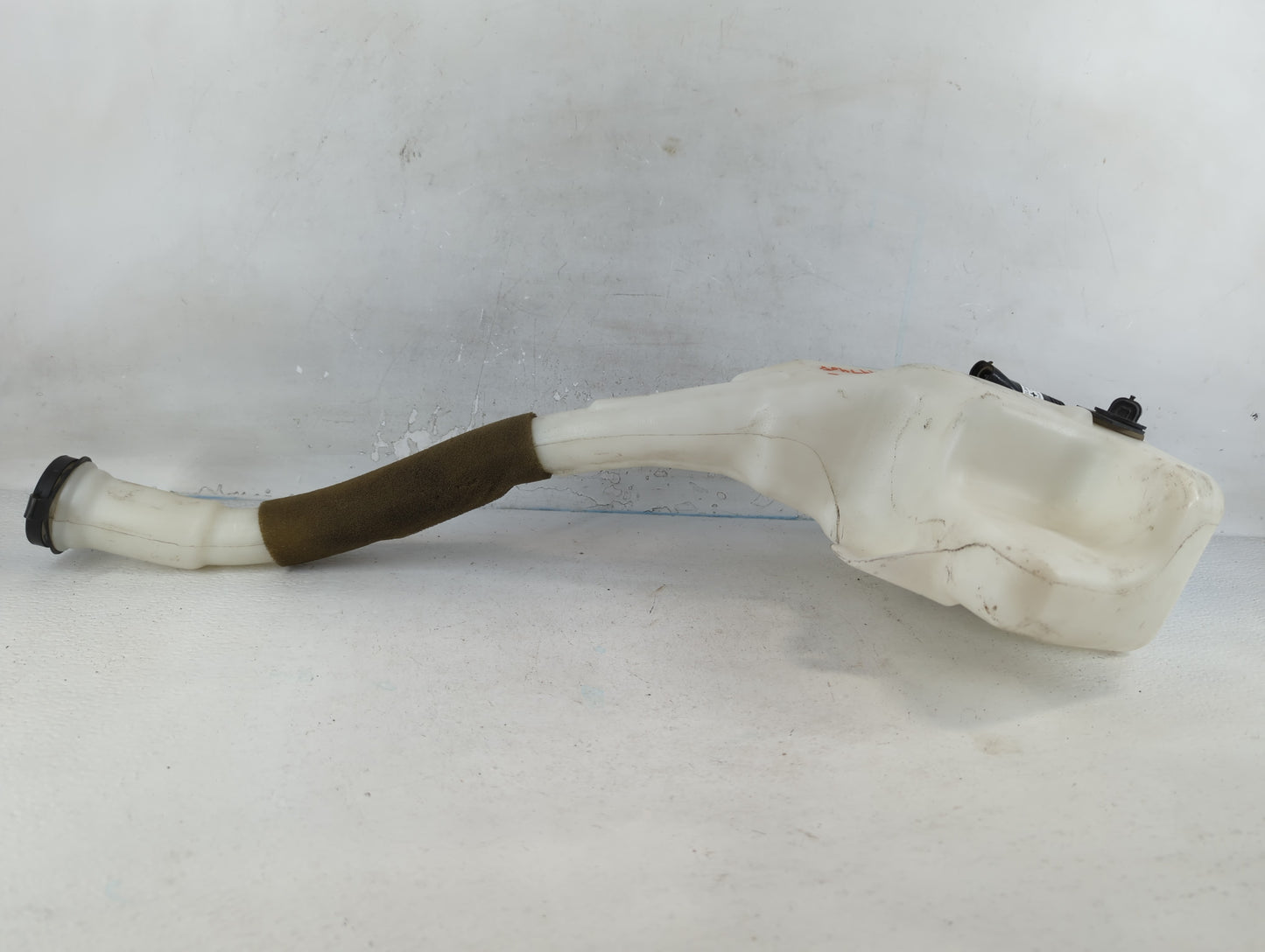 2010-2017 Buick Enclave Windshield Washer Fluid Reservoir Bottle Oem - Oemusedautoparts1.com