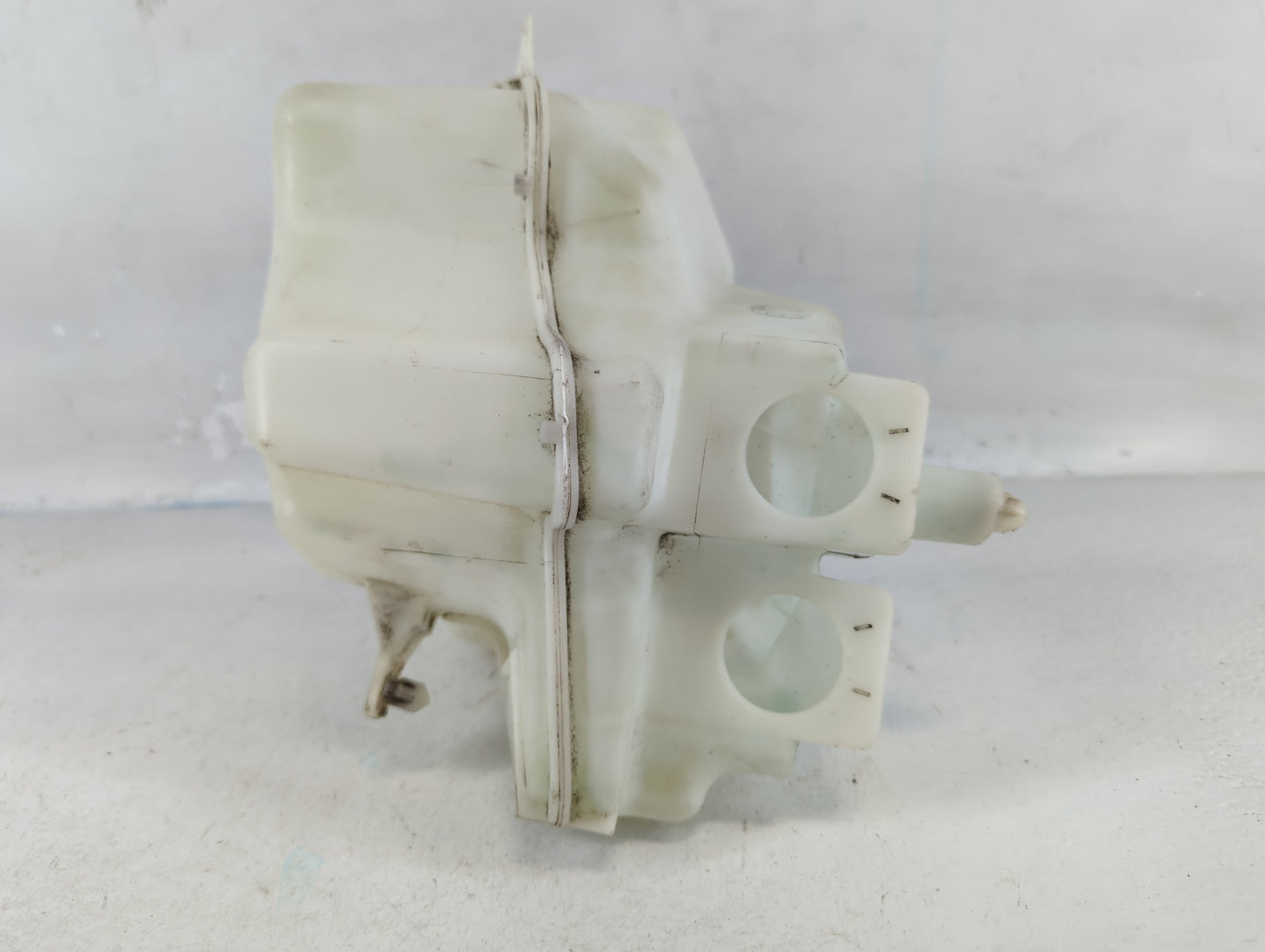 2004-2009 Toyota Prius Windshield Washer Fluid Reservoir Bottle Oem - Oemusedautoparts1.com