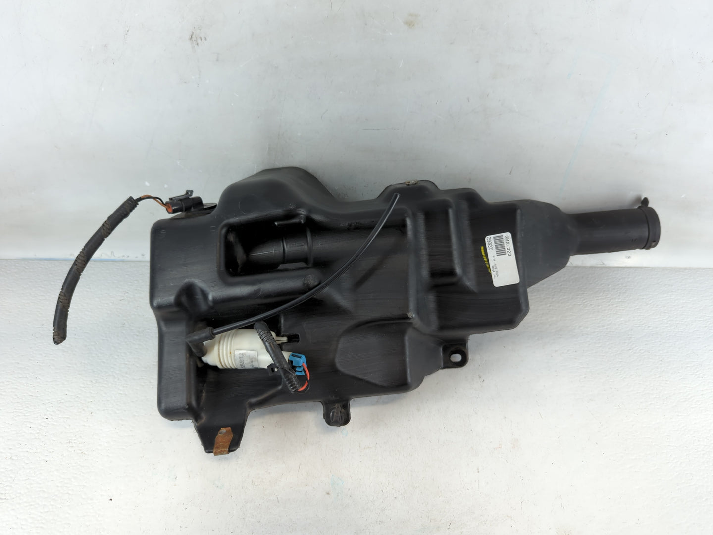 2008-2009 Cadillac Cts Windshield Washer Fluid Reservoir Bottle Oem - Oemusedautoparts1.com