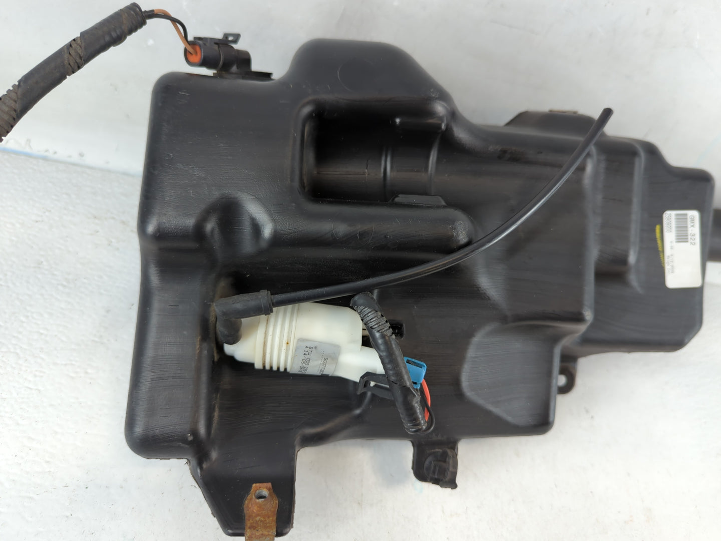 2008-2009 Cadillac Cts Windshield Washer Fluid Reservoir Bottle Oem - Oemusedautoparts1.com