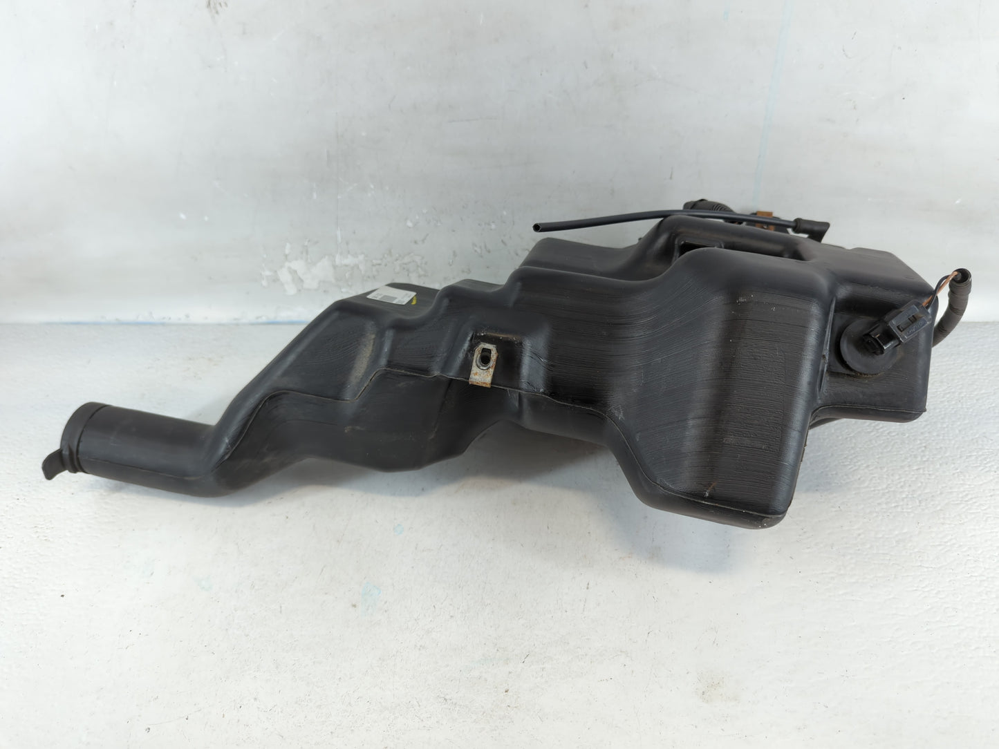 2008-2009 Cadillac Cts Windshield Washer Fluid Reservoir Bottle Oem - Oemusedautoparts1.com