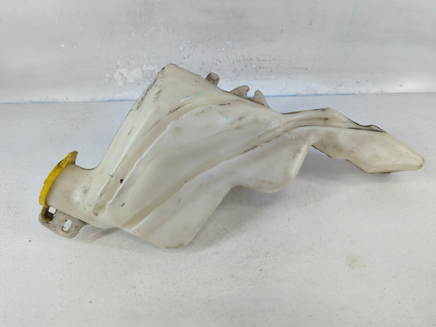 2007-2017 Jeep Patriot Windshield Washer Fluid Reservoir Bottle Oem - Oemusedautoparts1.com