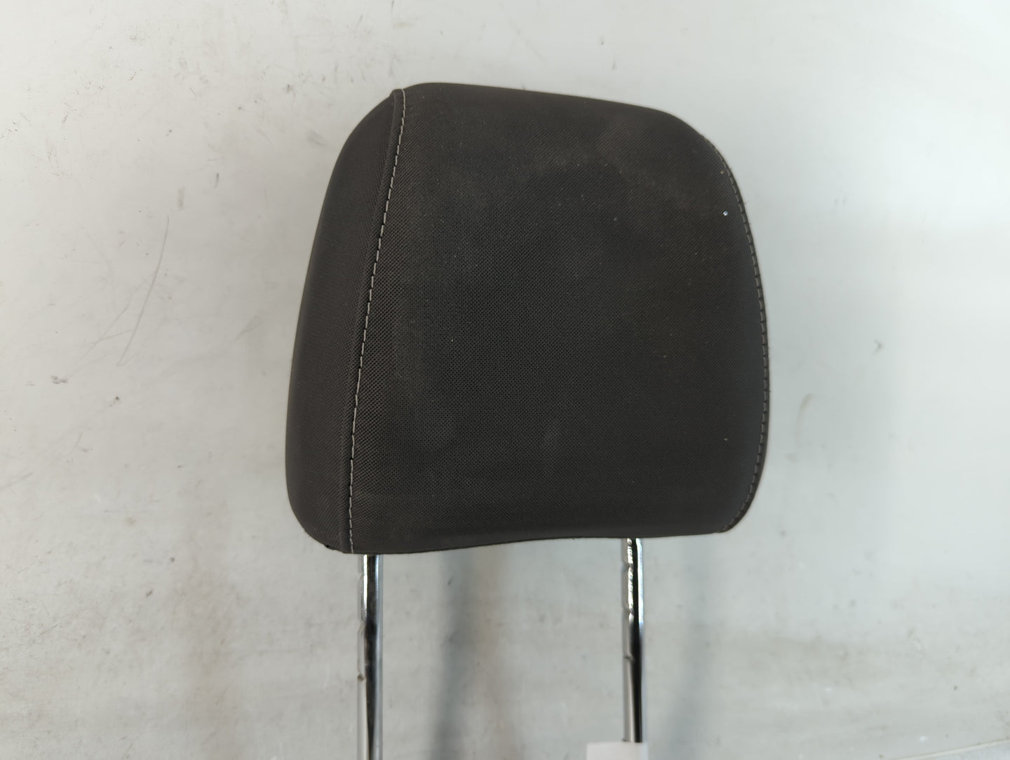 2014 Ford Escape Headrest Head Rest Front Driver Passenger Seat Fits OEM Used Auto Parts - Oemusedautoparts1.com