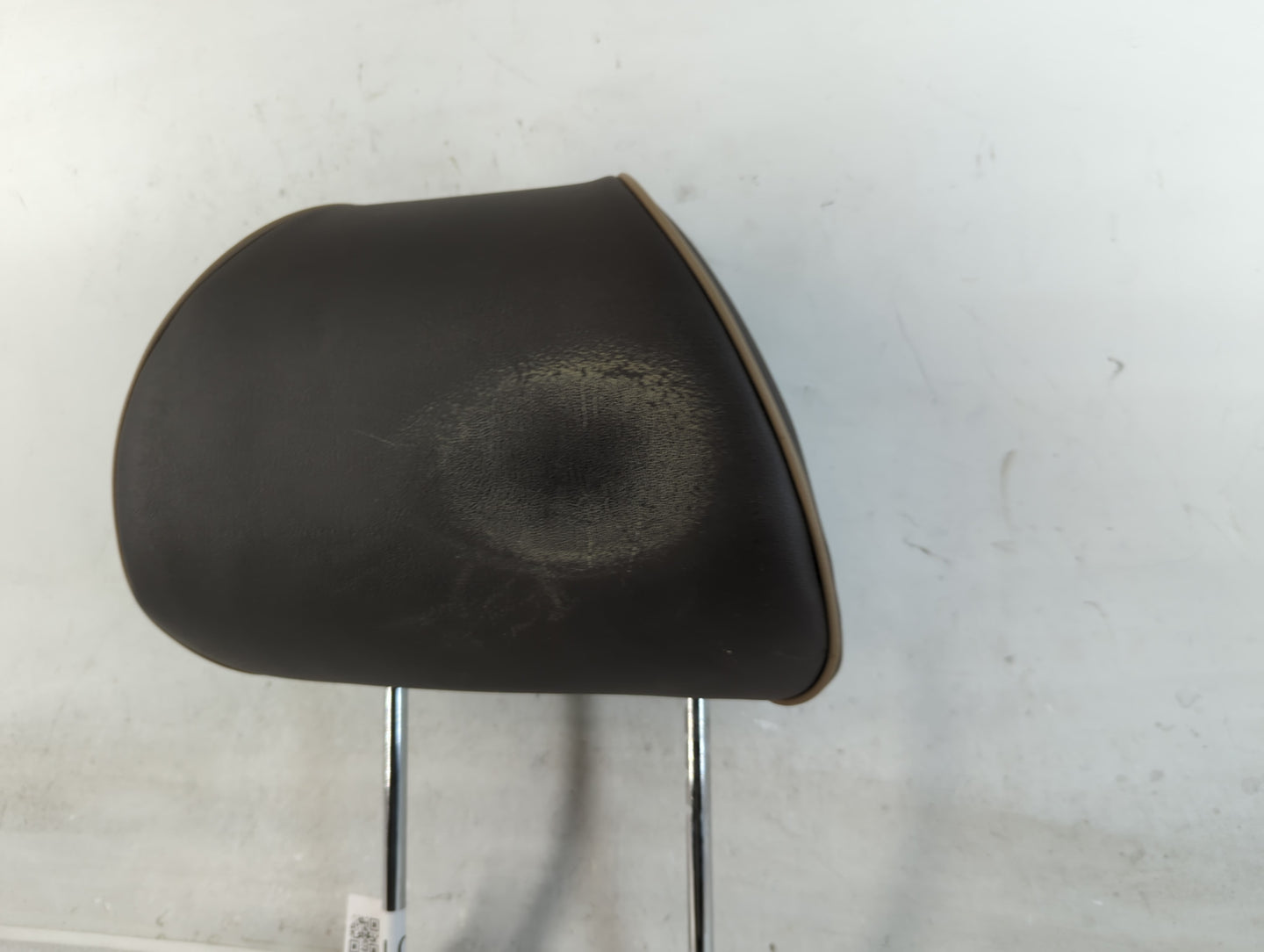 2011-2012 Chevrolet Malibu Headrest Head Rest Front Driver Passenger Seat Fits Fits 2011 2012 OEM Used Auto Parts - Oemusedautoparts1.com