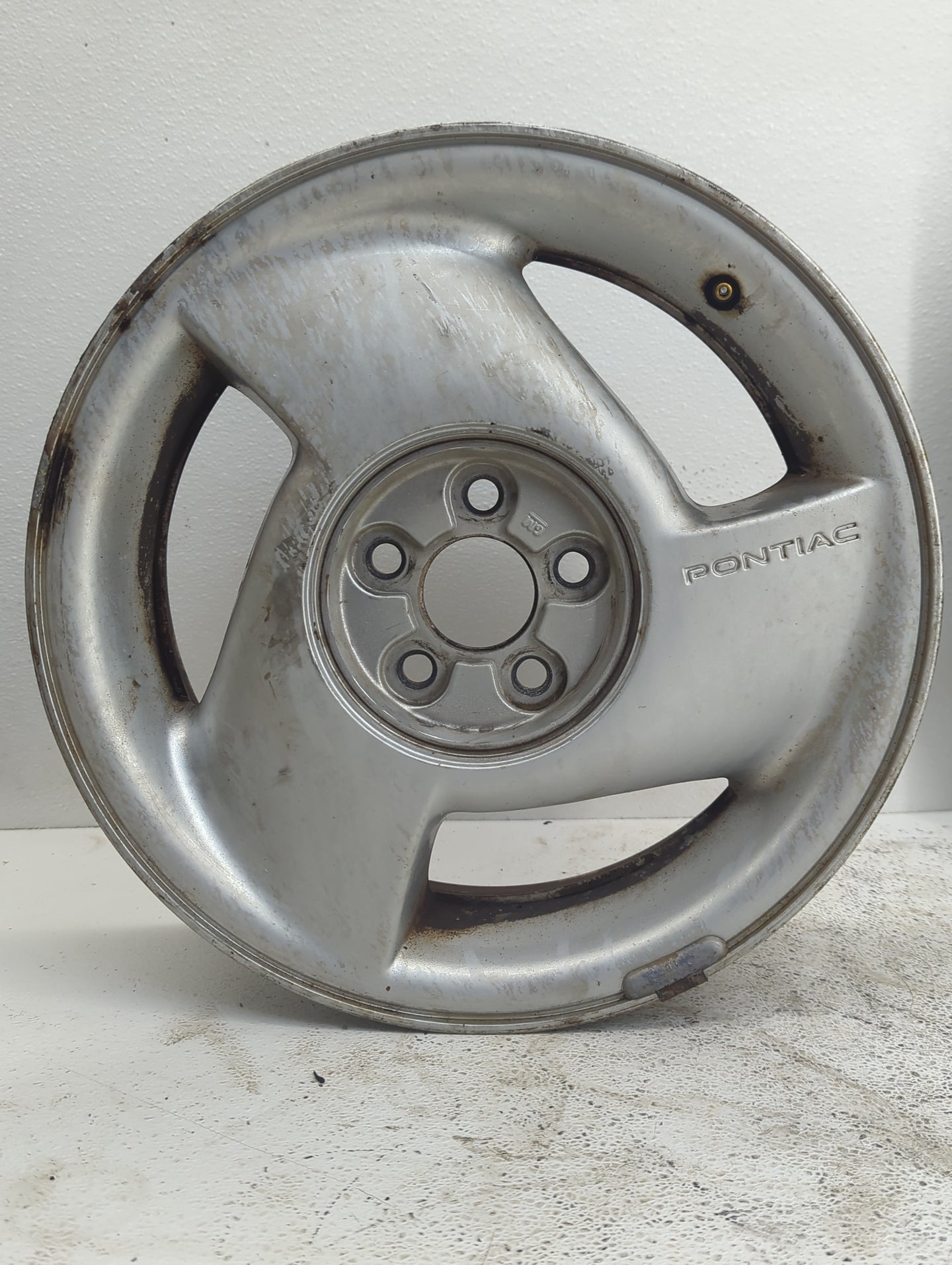1996-1998 Pontiac Grand Am Wheel Rim Oem - Oemusedautoparts1.com