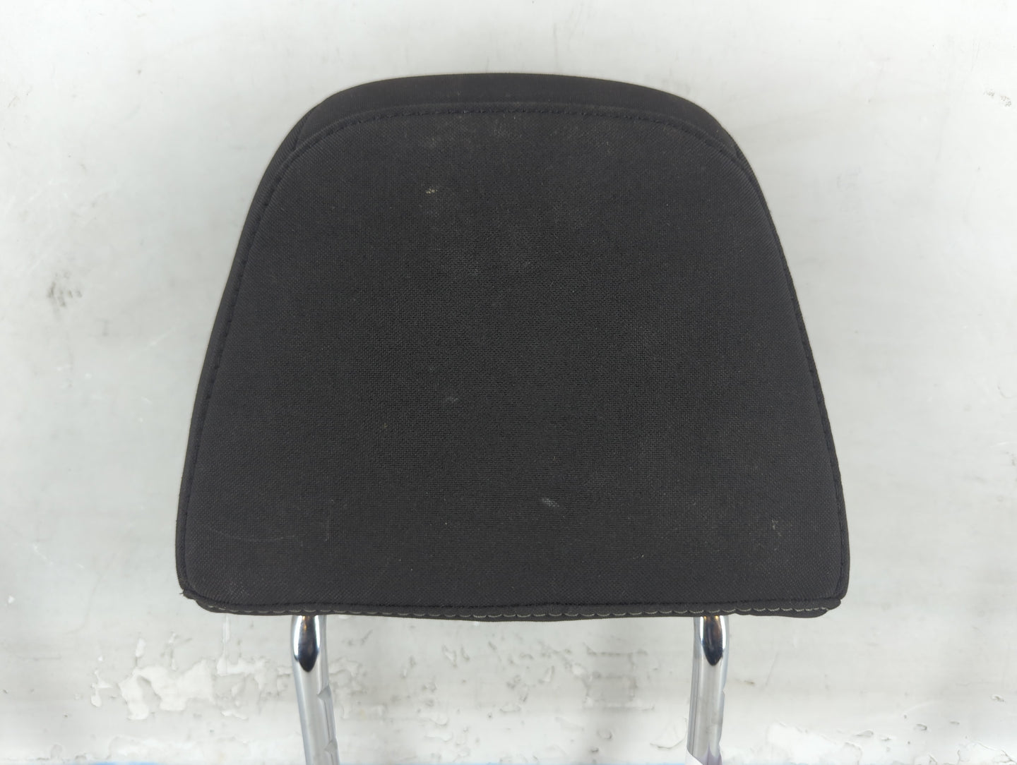 2017-2020 Ford Fusion Headrest Head Rest Front Driver Passenger Seat Fits Fits 2017 2018 2019 2020 OEM Used Auto Parts - Oemusedautoparts1.com