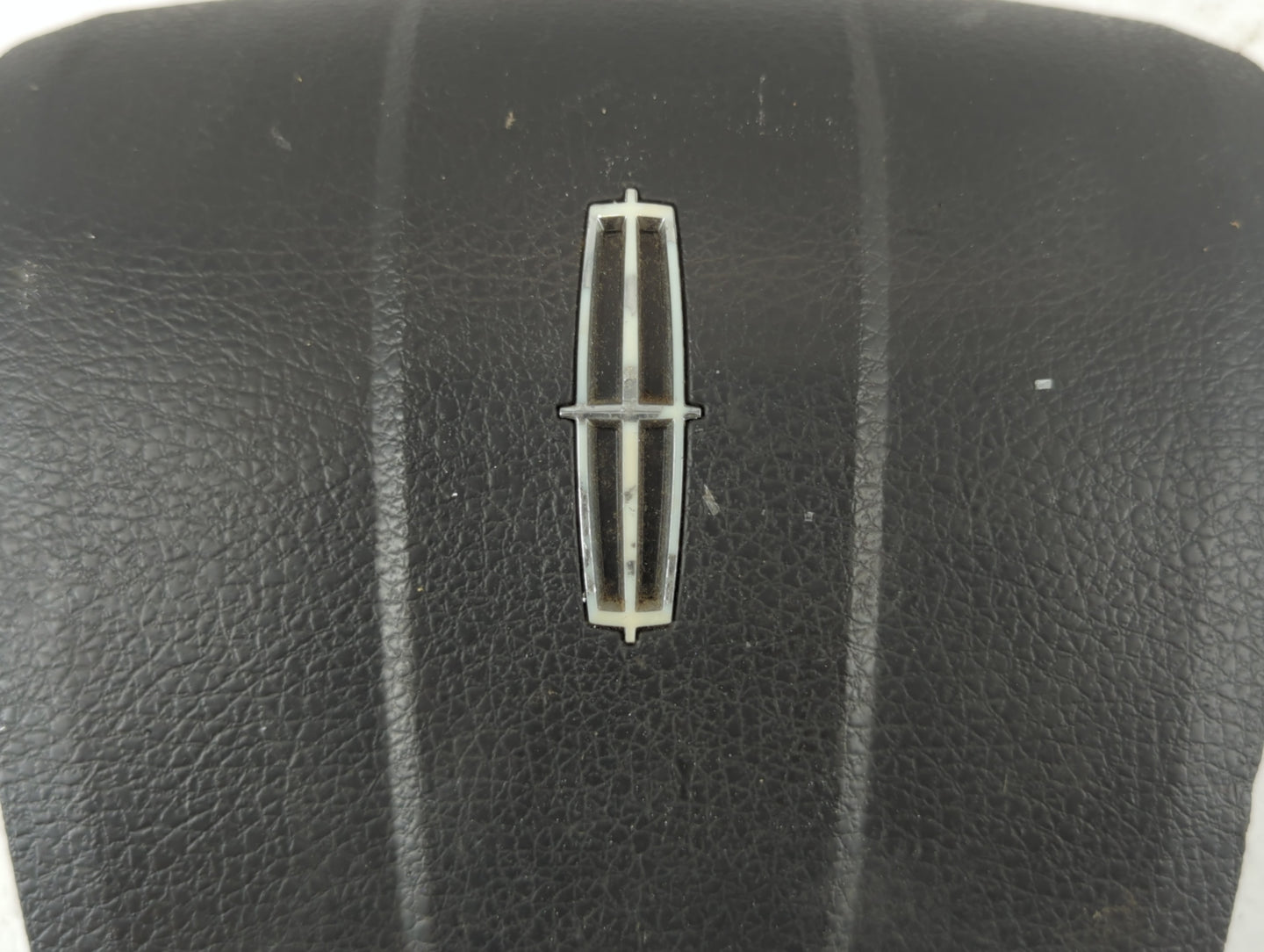 2011-2019 Ford Fiesta Air Bag Driver Left Steering Wheel Mounted P/N:54043B13 AA35B8 Fits OEM Used Auto Parts - Oemusedautoparts1.com