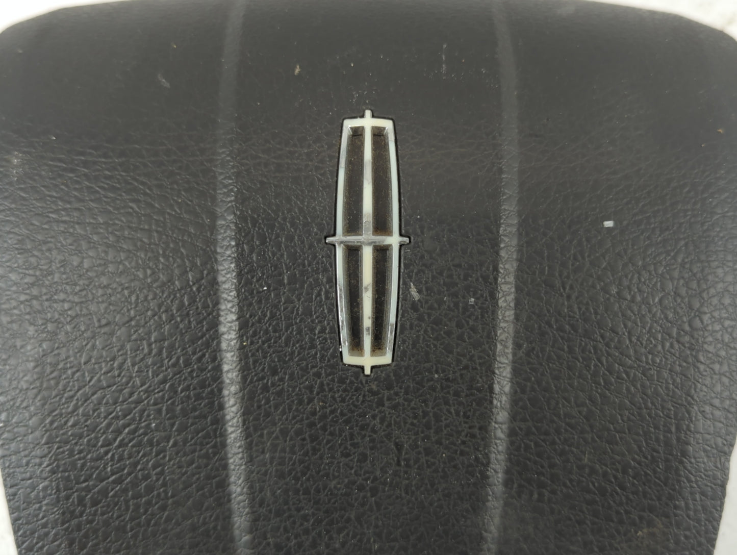 2011-2019 Ford Fiesta Air Bag Driver Left Steering Wheel Mounted P/N:54043B13 AA35B8 Fits OEM Used Auto Parts - Oemusedautoparts1.com