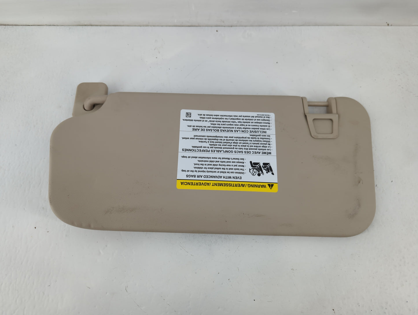 2020 Ford Escape Sun Visor Shade Replacement Passenger Right Mirror Fits OEM Used Auto Parts - Oemusedautoparts1.com