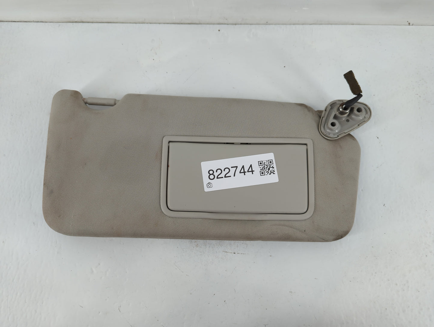 2010-2014 Subaru Legacy Sun Visor Shade Replacement Passenger Right Mirror Fits Fits 2010 2011 2012 2013 2014 OEM Used Auto Parts - Oemusedautoparts1.com
