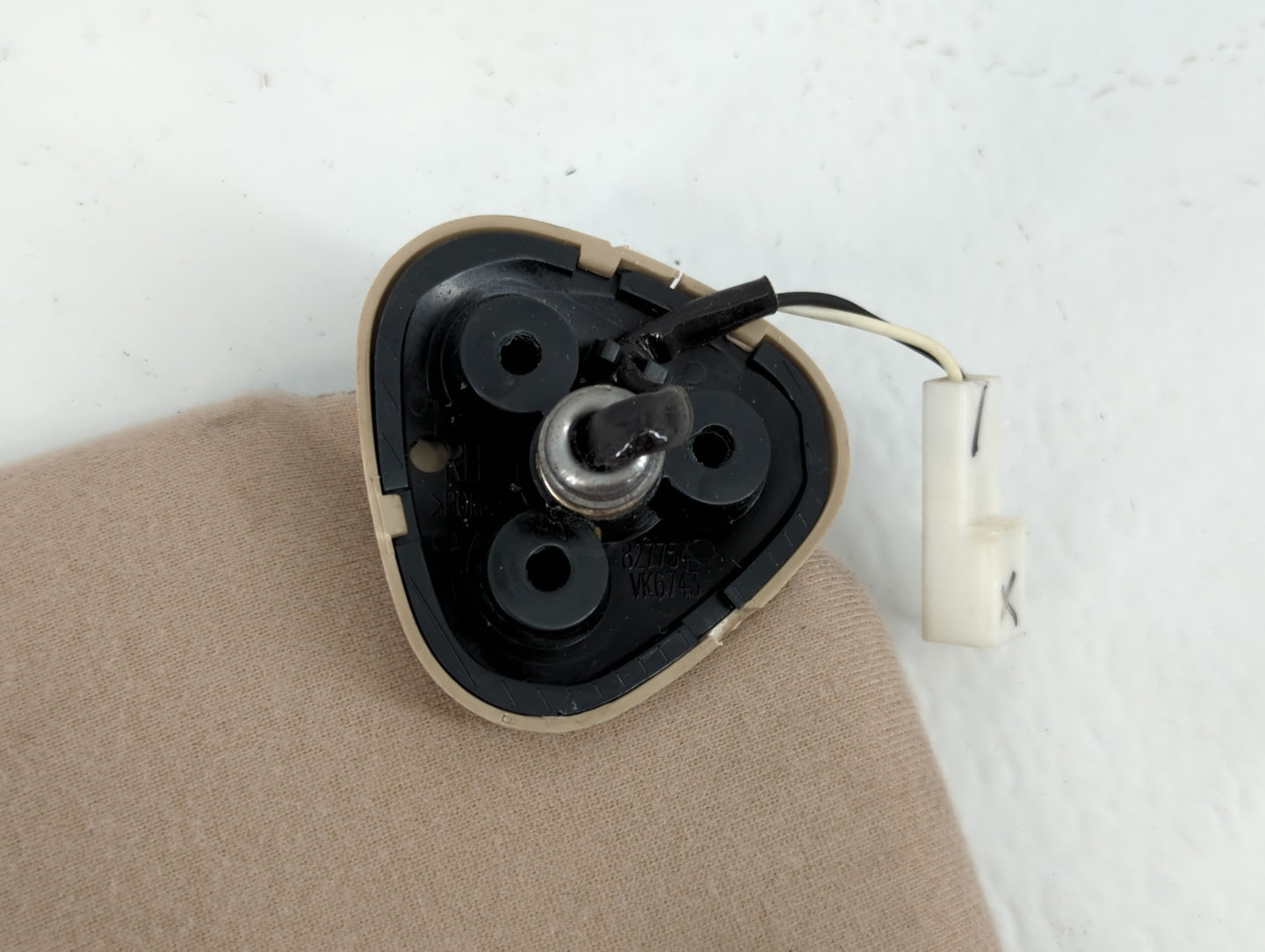 2005-2010 Toyota Sienna Sun Visor Shade Replacement Passenger Right Mirror Fits Fits 2005 2006 2007 2008 2009 2010 OEM Used Auto Parts - Oemusedautoparts1.com