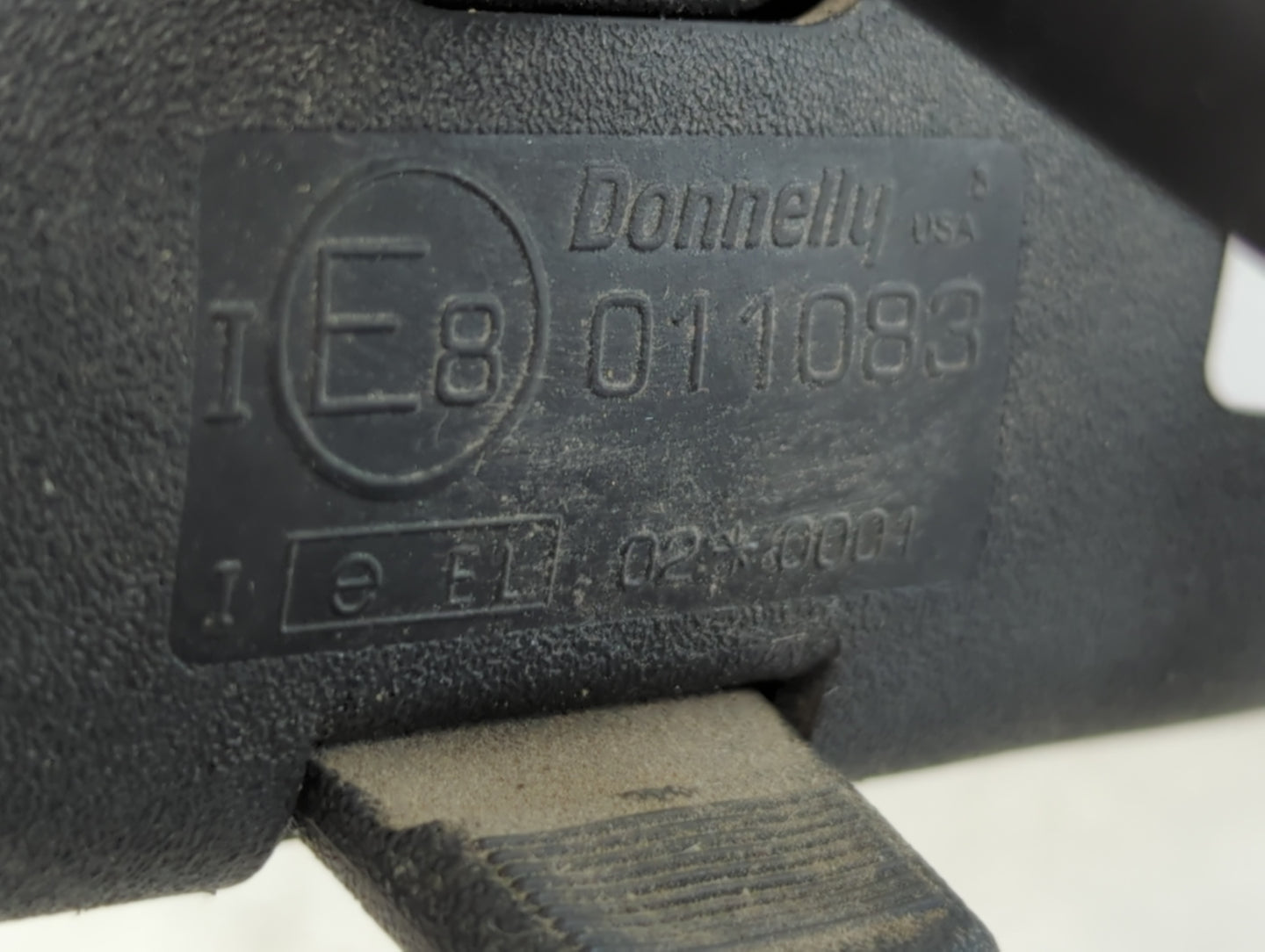 2001 Ford Mustang Interior Rear View Mirror Replacement OEM P/N:E8011083 Fits OEM Used Auto Parts - Oemusedautoparts1.com