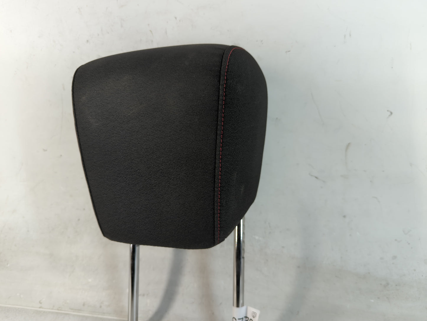 2014-2017 Gmc Terrain Headrest Head Rest Front Driver Passenger Seat Fits Fits 2014 2015 2016 2017 OEM Used Auto Parts - Oemusedautoparts1.com