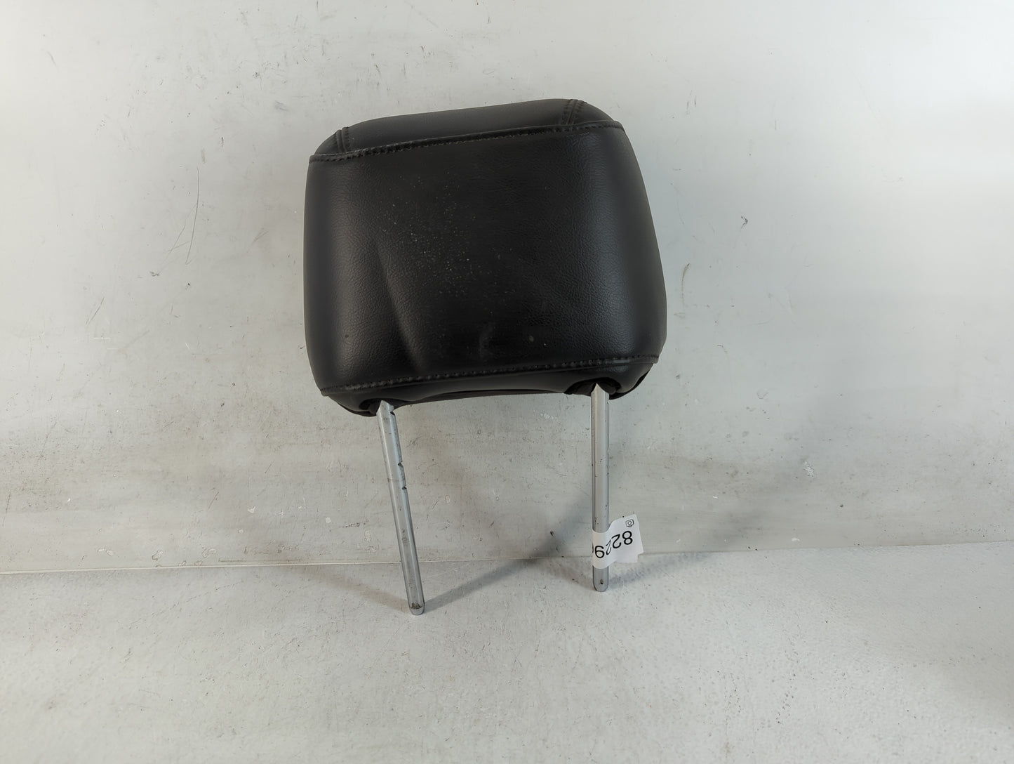 2011 Ford Explorer Headrest Head Rest Front Driver Passenger Seat Fits Fits 1998 1999 2000 OEM Used Auto Parts - Oemusedautoparts1.com