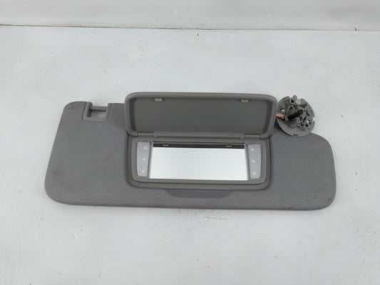 2018-2019 Chevrolet Equinox Sun Visor Shade Replacement Passenger Right Mirror Fits Fits 2018 2019 OEM Used Auto Parts - Oemusedautoparts1.com
