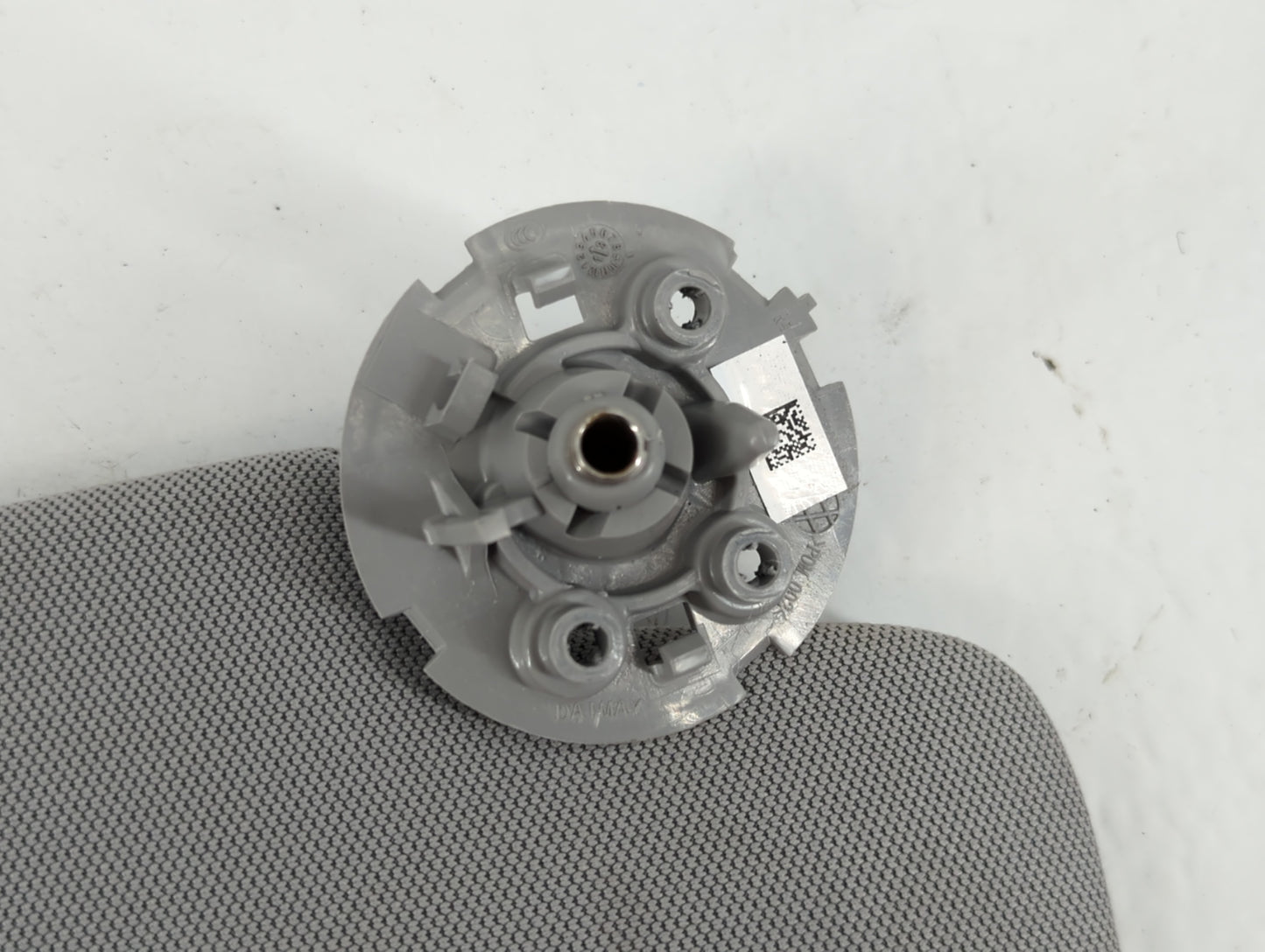 2017-2021 Chevrolet Trax Sun Visor Shade Replacement Passenger Right Mirror Fits Fits 2017 2018 2019 2020 2021 OEM Used Auto Parts - Oemusedautoparts1.com