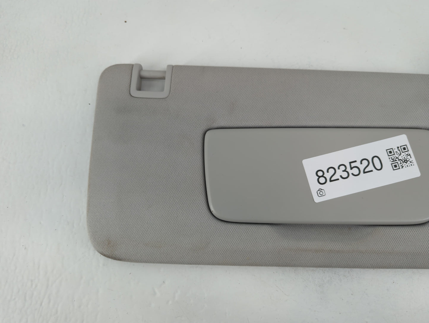 2018-2022 Chevrolet Traverse Sun Visor Shade Replacement Passenger Right Mirror Fits Fits 2018 2019 2020 2021 2022 OEM Used Auto Parts - Oemusedautoparts1.com