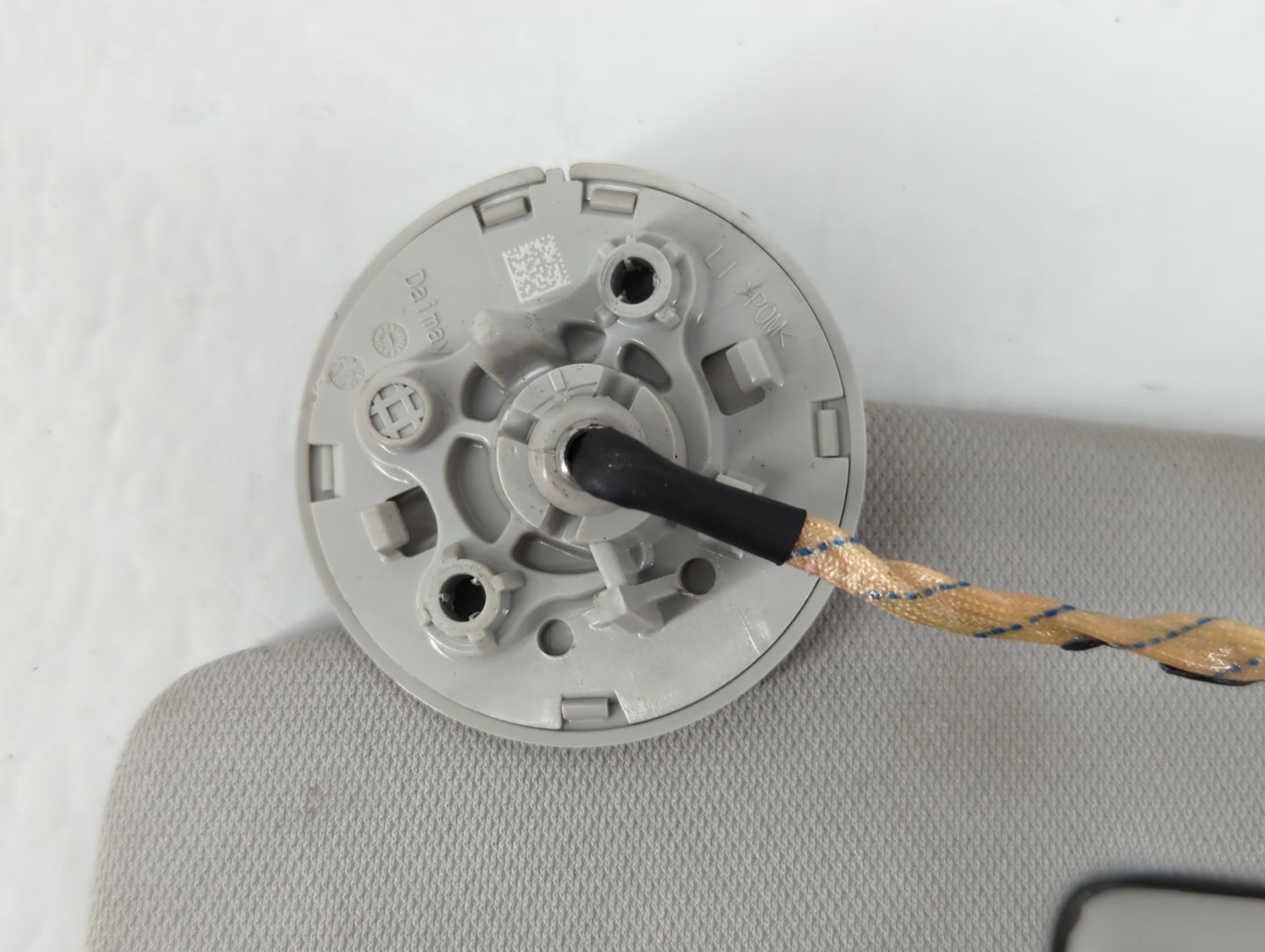 2018-2022 Chevrolet Traverse Sun Visor Shade Replacement Driver Left Mirror Fits Fits 2018 2019 2020 2021 2022 OEM Used Auto Parts - Oemusedautoparts1.com