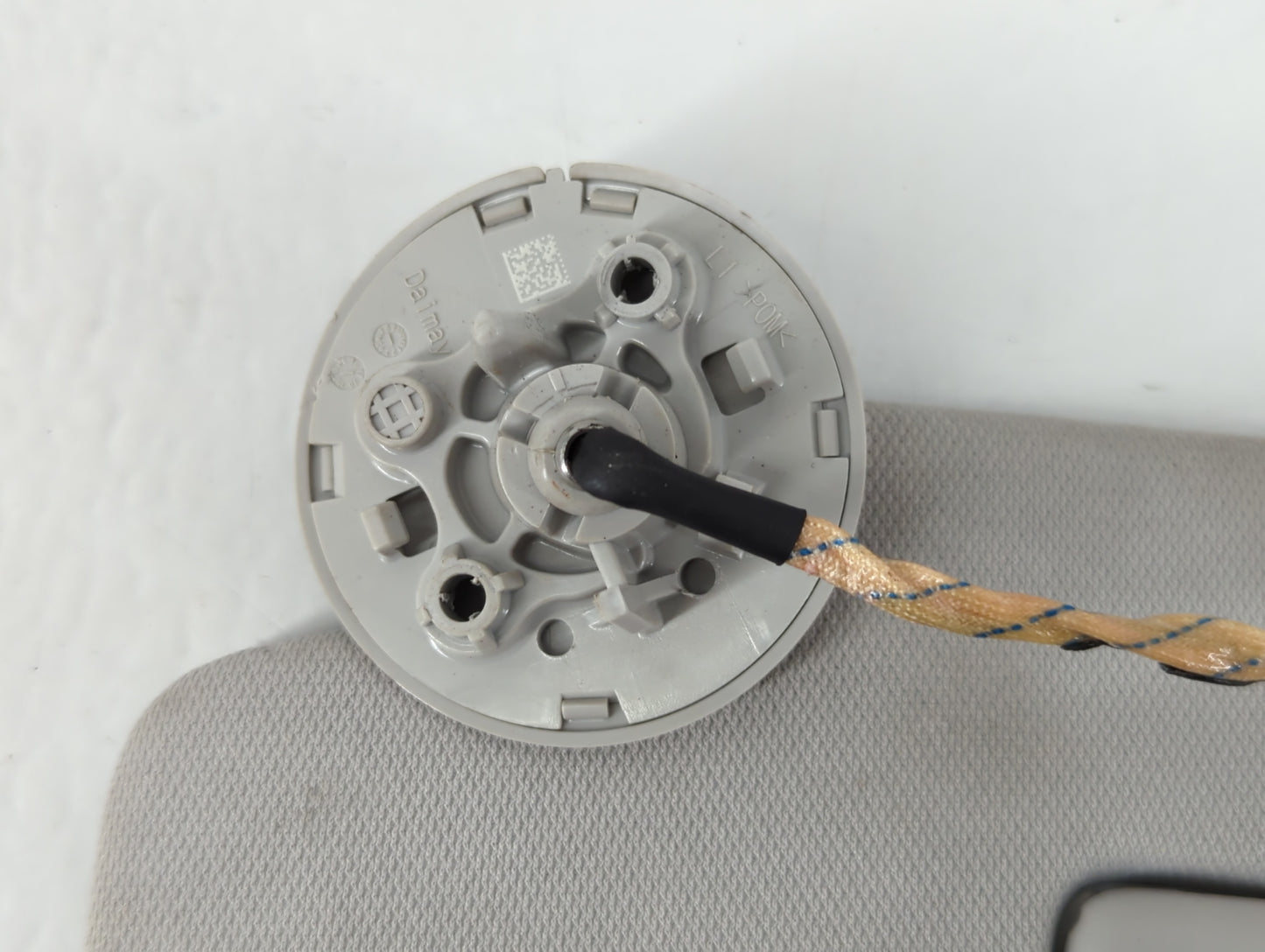 2018-2022 Chevrolet Traverse Sun Visor Shade Replacement Driver Left Mirror Fits Fits 2018 2019 2020 2021 2022 OEM Used Auto Parts - Oemusedautoparts1.com