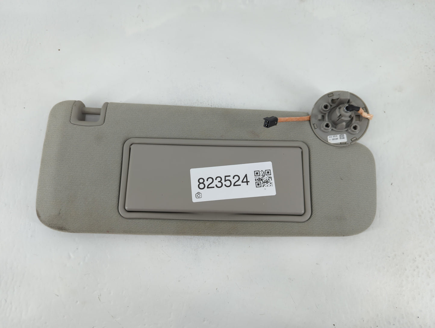 2016 Buick Lacrosse Sun Visor Shade Replacement Passenger Right Mirror Fits OEM Used Auto Parts - Oemusedautoparts1.com