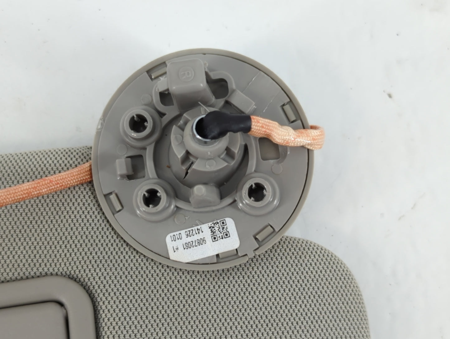 2016 Buick Lacrosse Sun Visor Shade Replacement Passenger Right Mirror Fits OEM Used Auto Parts - Oemusedautoparts1.com