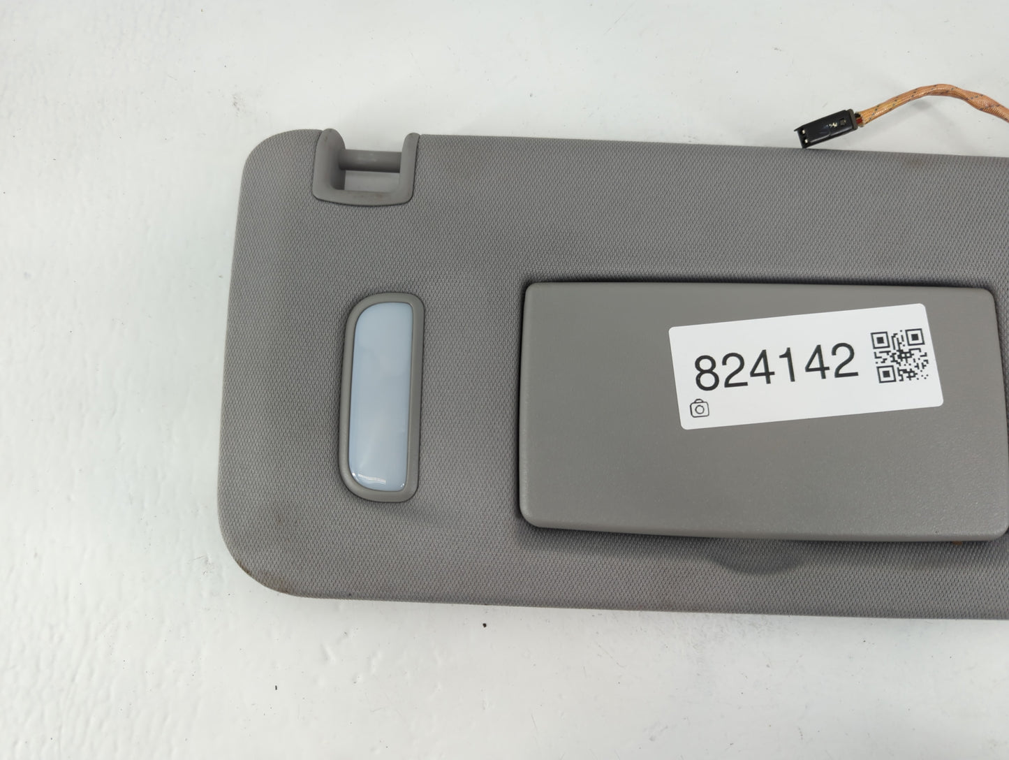 2017-2019 Gmc Acadia Sun Visor Shade Replacement Passenger Right Mirror Fits Fits 2017 2018 2019 OEM Used Auto Parts - Oemusedautoparts1.com