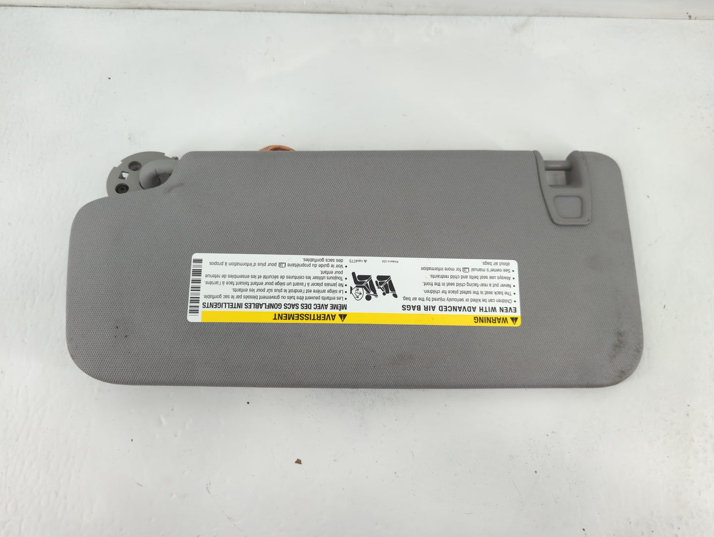 2017-2019 Gmc Acadia Sun Visor Shade Replacement Passenger Right Mirror Fits Fits 2017 2018 2019 OEM Used Auto Parts - Oemusedautoparts1.com