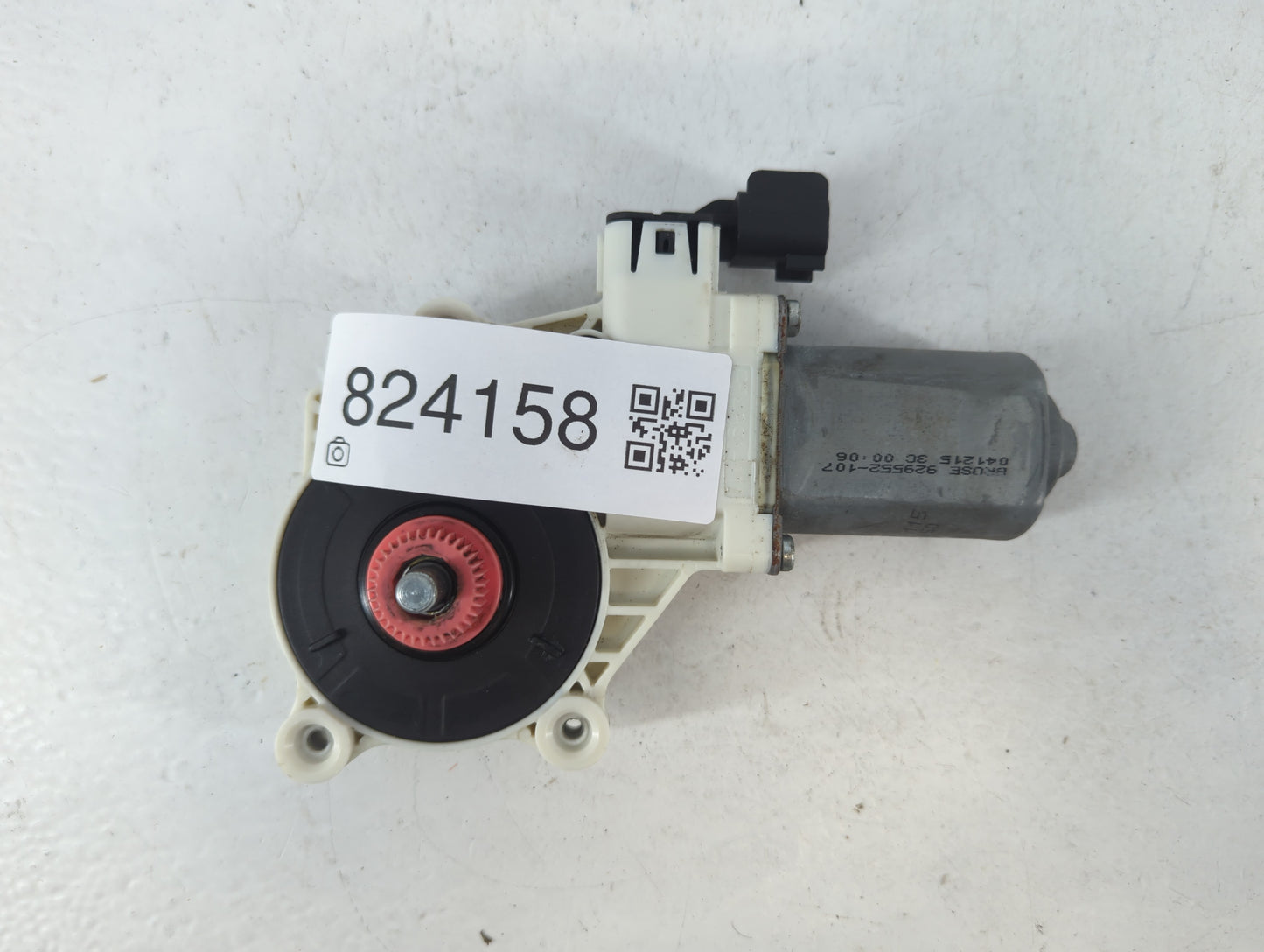 2015-2018 Ford Focus Driver Front Door Window Oem - Oemusedautoparts1.com