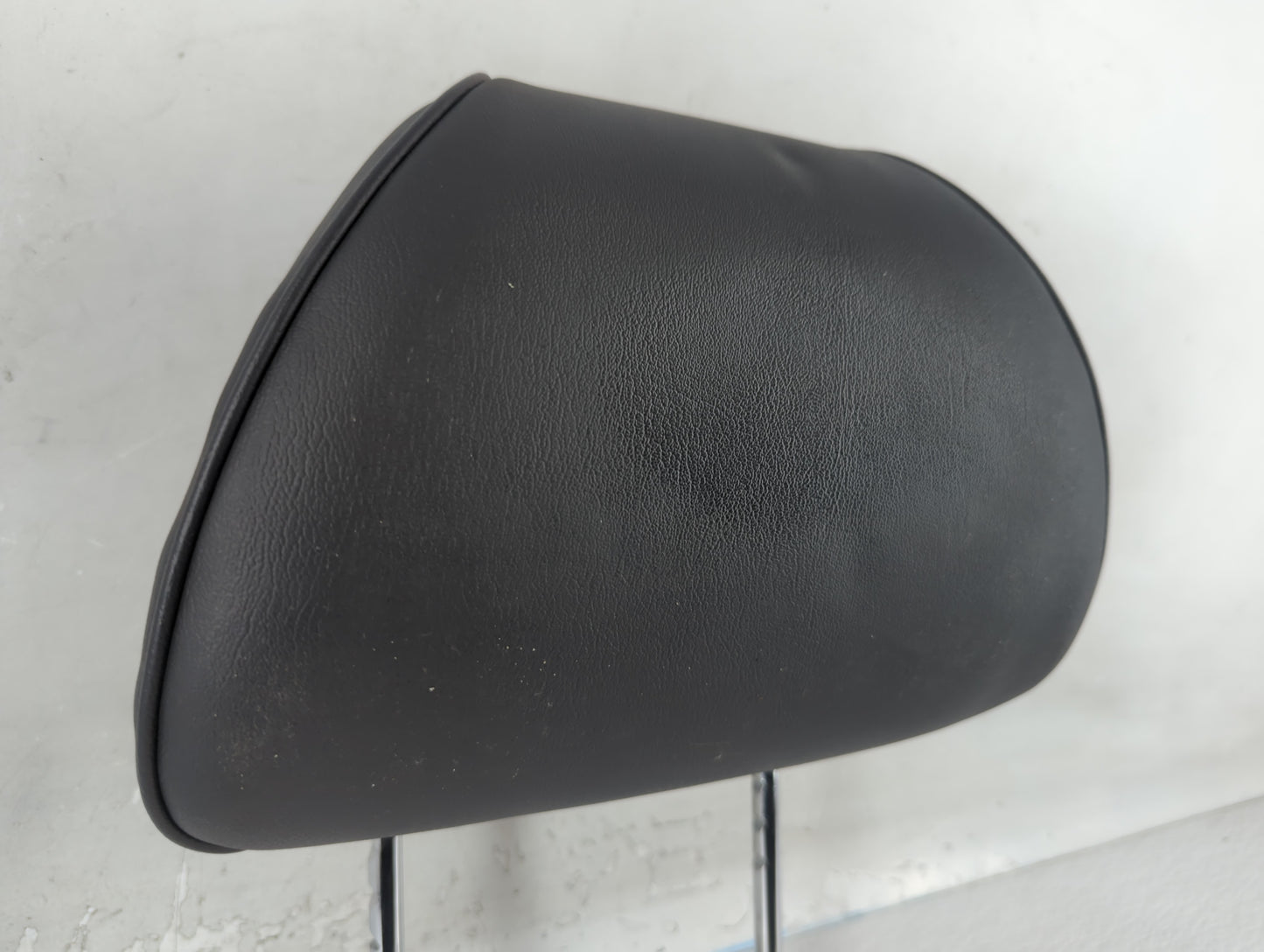 2011 Chevrolet Malibu Headrest Head Rest Front Driver Passenger Seat Fits OEM Used Auto Parts - Oemusedautoparts1.com