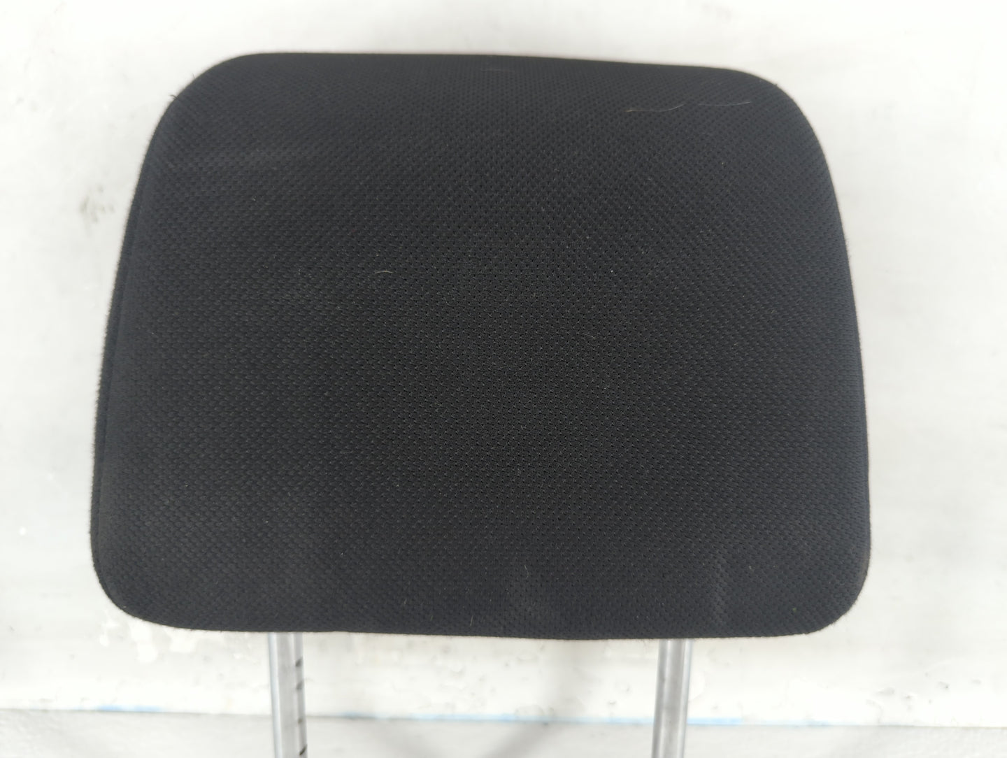 2011-2013 Nissan Rogue Headrest Head Rest Front Driver Passenger Seat Fits Fits 2011 2012 2013 OEM Used Auto Parts - Oemusedautoparts1.com