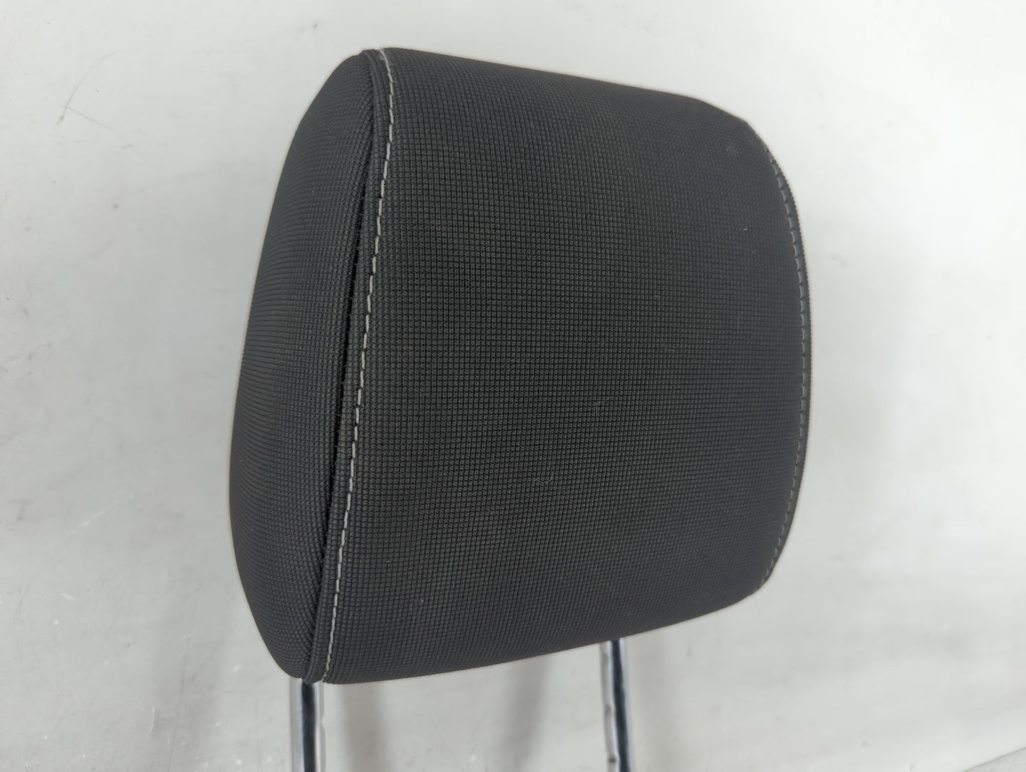 2013 Ford Focus Headrest Head Rest Front Driver Passenger Seat Fits OEM Used Auto Parts - Oemusedautoparts1.com