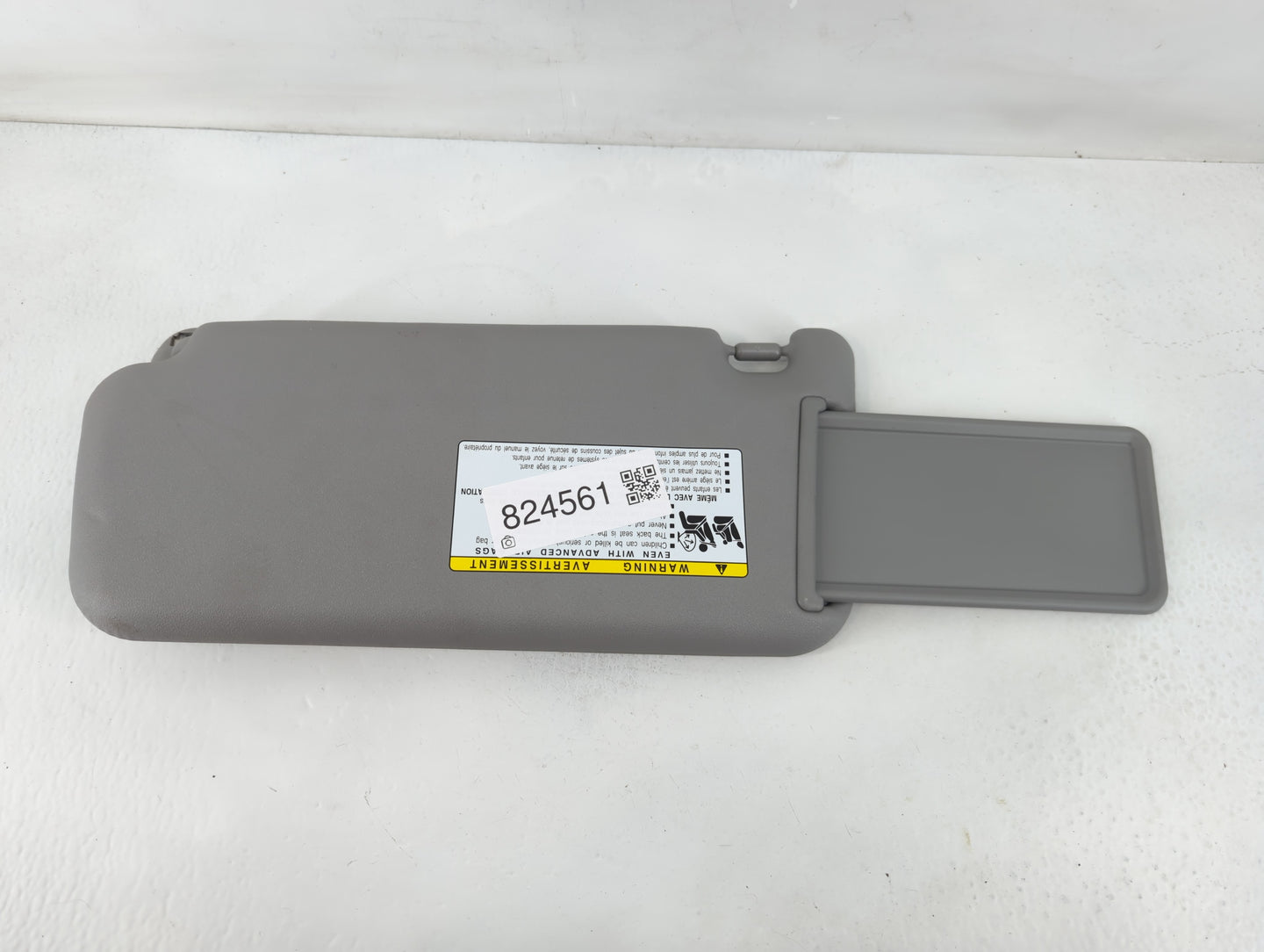 2006-2009 Toyota Rav4 Sun Visor Shade Replacement Passenger Right Mirror Fits Fits 2006 2007 2008 2009 OEM Used Auto Parts - Oemusedautoparts1.com