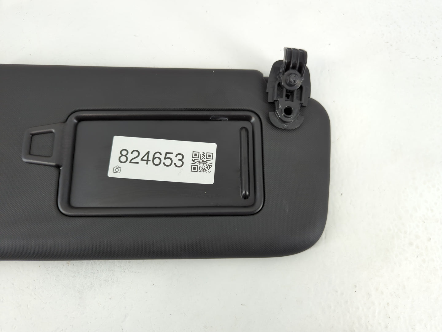 2022 Hyundai Kona Sun Visor Shade Replacement Passenger Right Mirror Fits OEM Used Auto Parts - Oemusedautoparts1.com