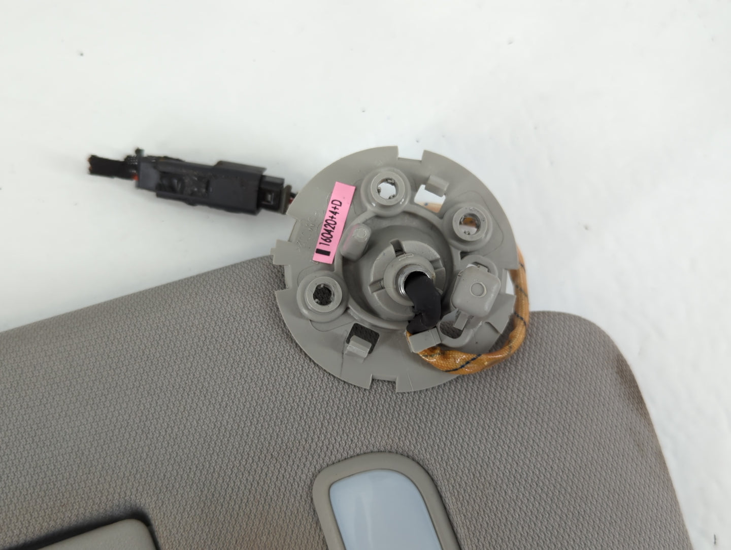 2017 Chevrolet Traverse Sun Visor Shade Replacement Passenger Right Mirror Fits OEM Used Auto Parts - Oemusedautoparts1.com