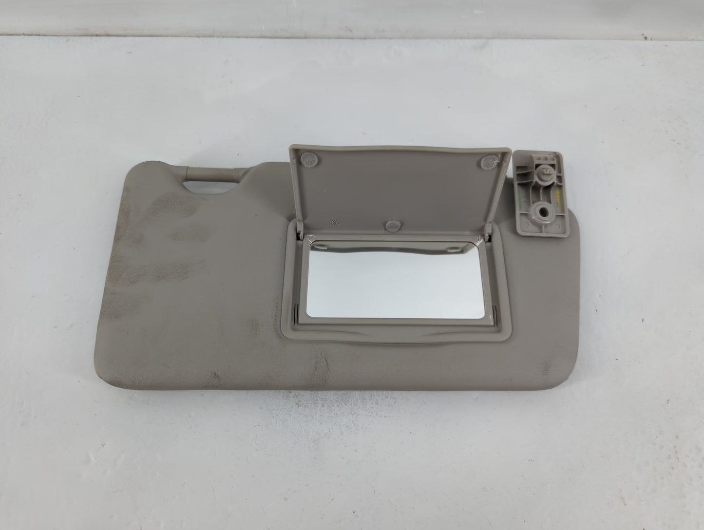 2016-2019 Nissan Versa Sun Visor Shade Replacement Passenger Right Mirror Fits Fits 2015 2016 2017 2018 2019 OEM Used Auto Parts - Oemusedautoparts1.com