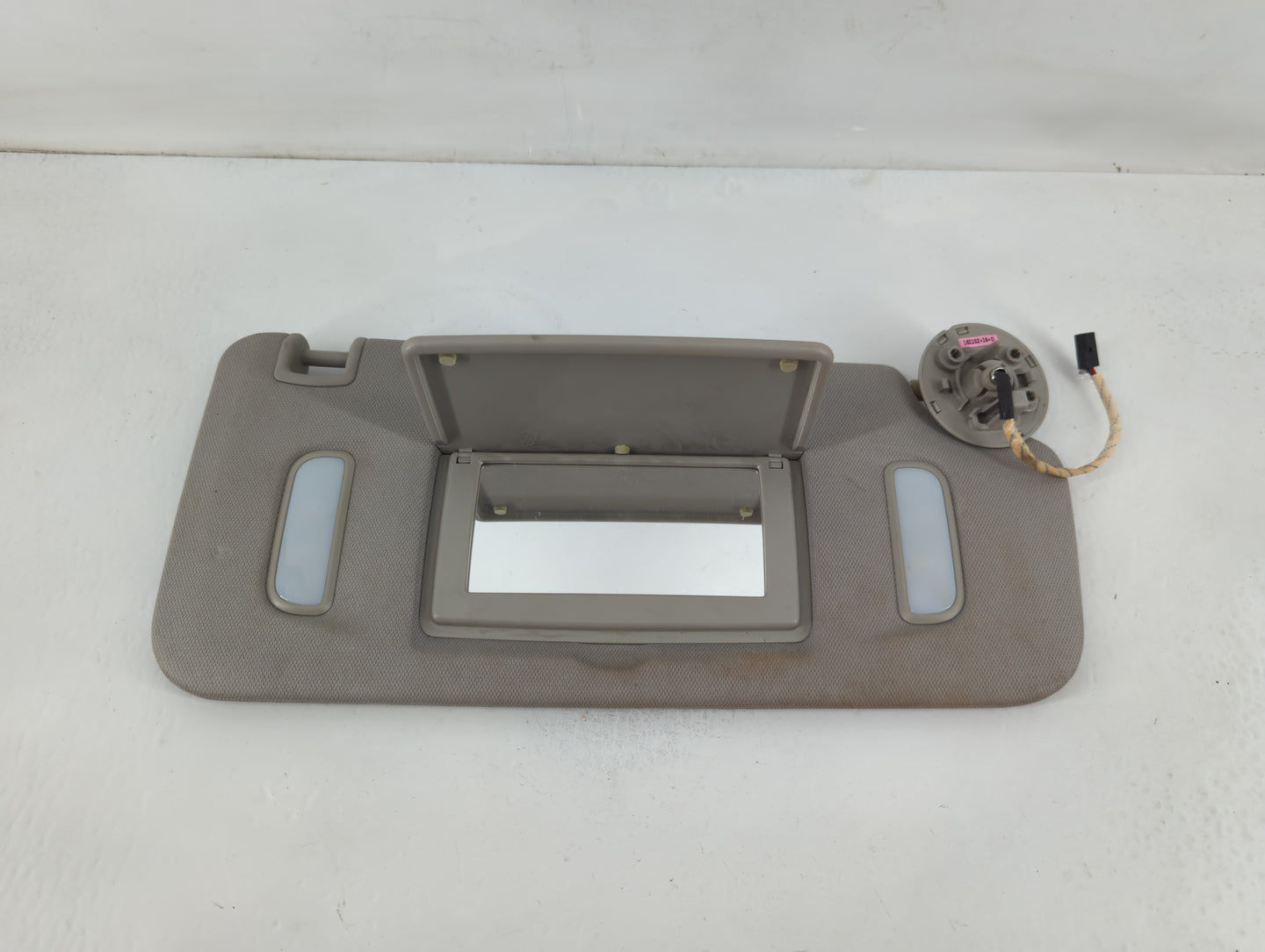 2010-2017 Gmc Terrain Sun Visor Shade Replacement Passenger Right Mirror Fits Fits 2010 2011 2012 2013 2014 2015 2016 2017 OEM Used Auto Parts - Oemusedautoparts1.com
