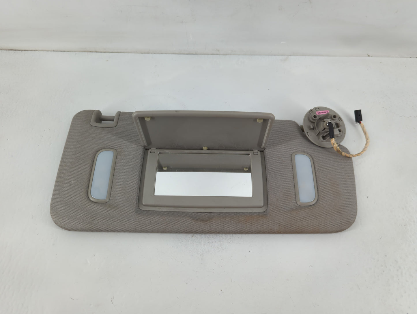 2010-2017 Gmc Terrain Sun Visor Shade Replacement Passenger Right Mirror Fits Fits 2010 2011 2012 2013 2014 2015 2016 2017 OEM Used Auto Parts - Oemusedautoparts1.com