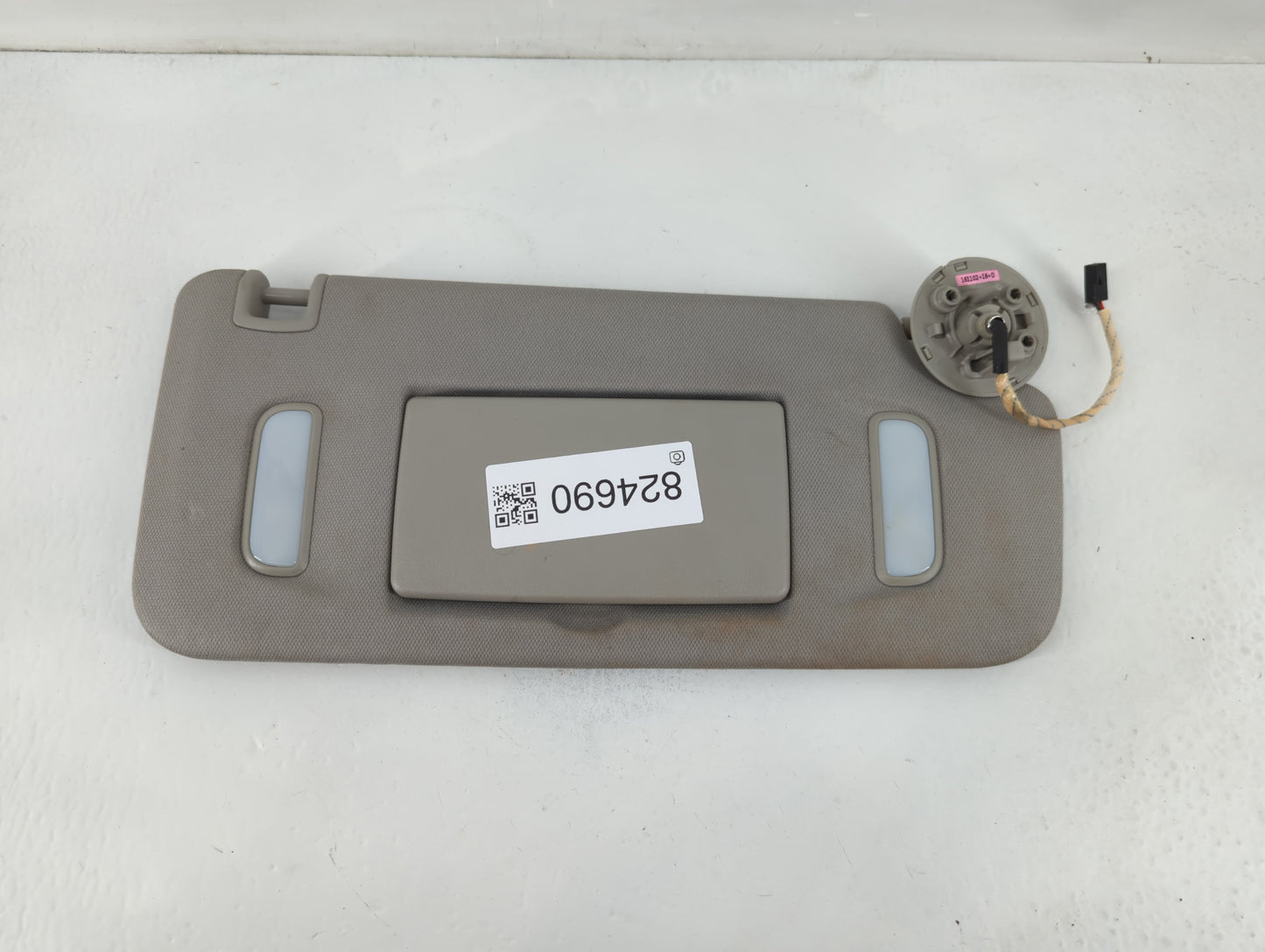 2010-2017 Gmc Terrain Sun Visor Shade Replacement Passenger Right Mirror Fits Fits 2010 2011 2012 2013 2014 2015 2016 2017 OEM Used Auto Parts - Oemusedautoparts1.com